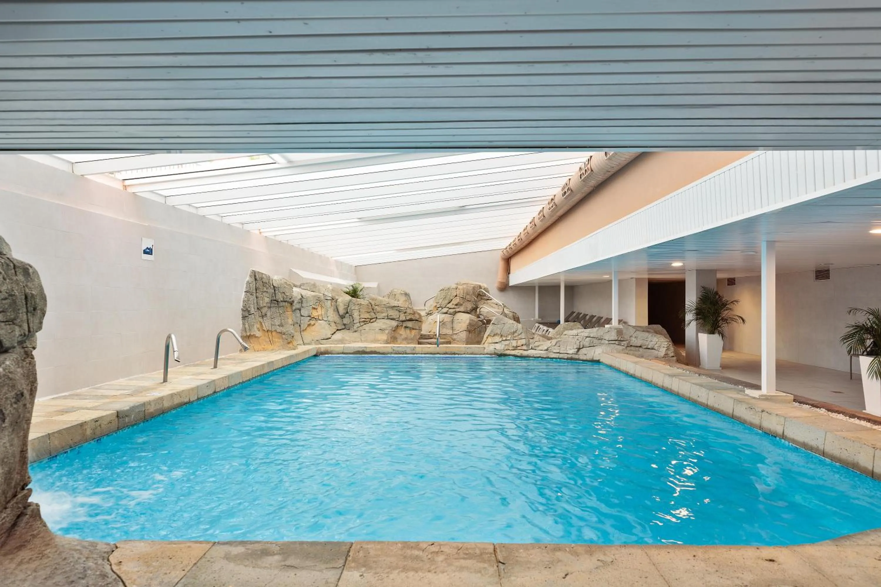 Swimming pool in Hotel Best Roquetas