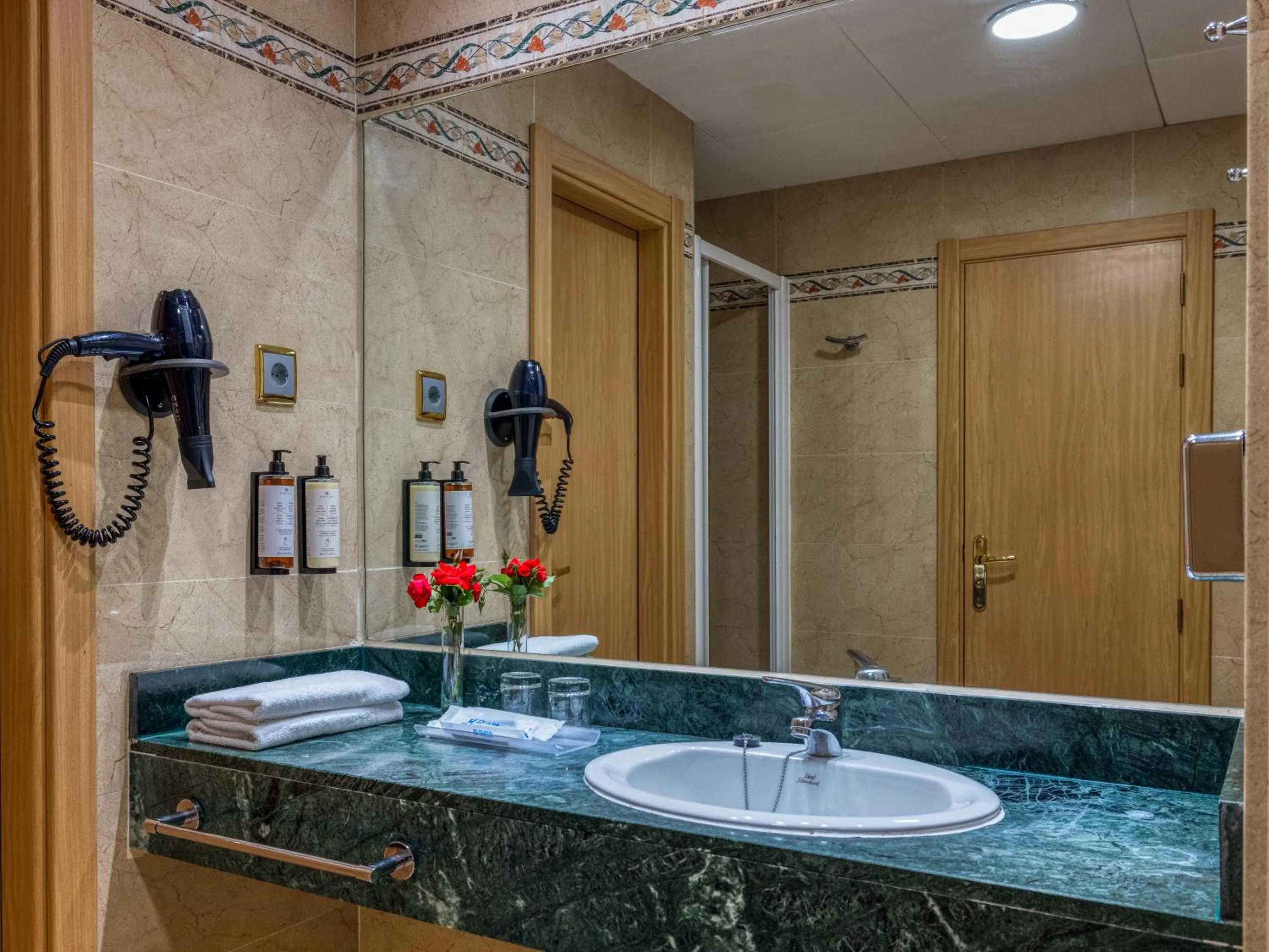 Bathroom in Playacartaya