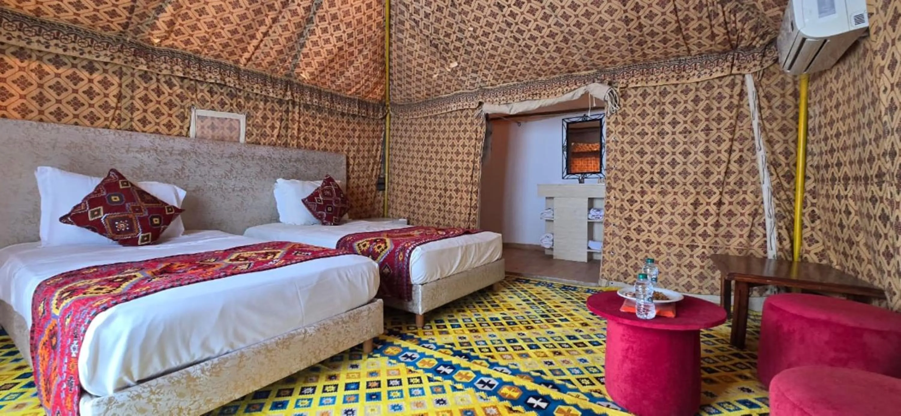 Bedroom, Bed in Yakout Merzouga Luxury Camp