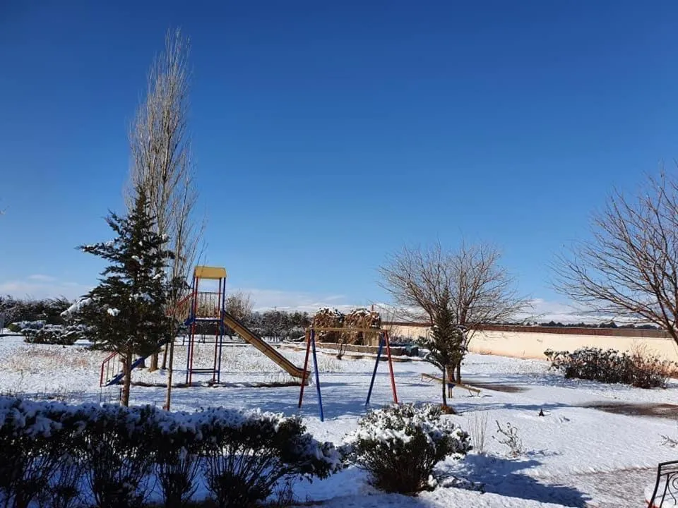 Garden in HOTEL LA POMME ZAIDA