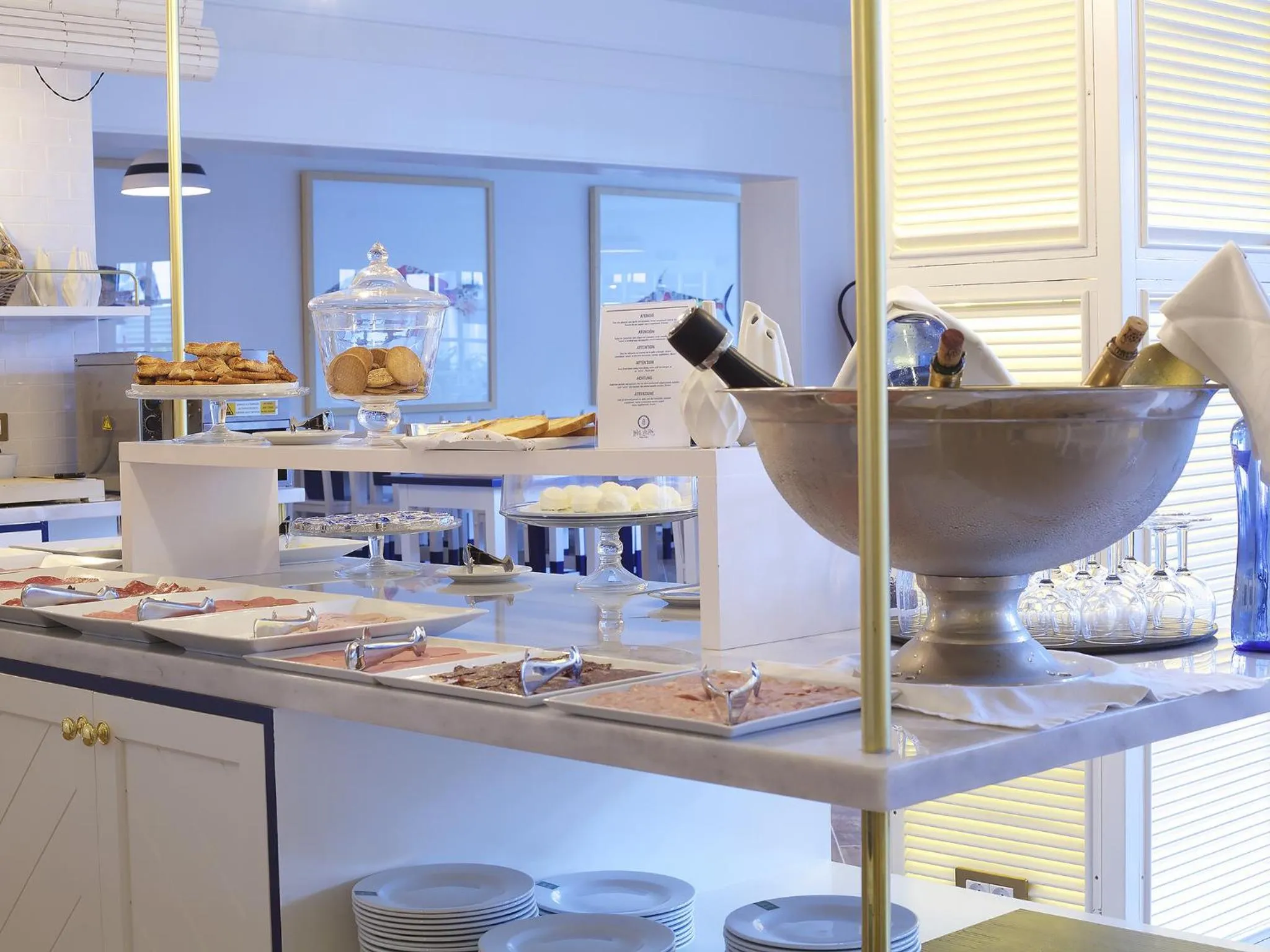 Breakfast in Hotel Els Pins