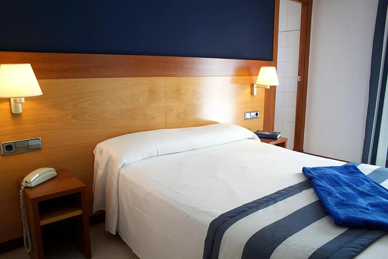 Bed in Hotel Els Pins