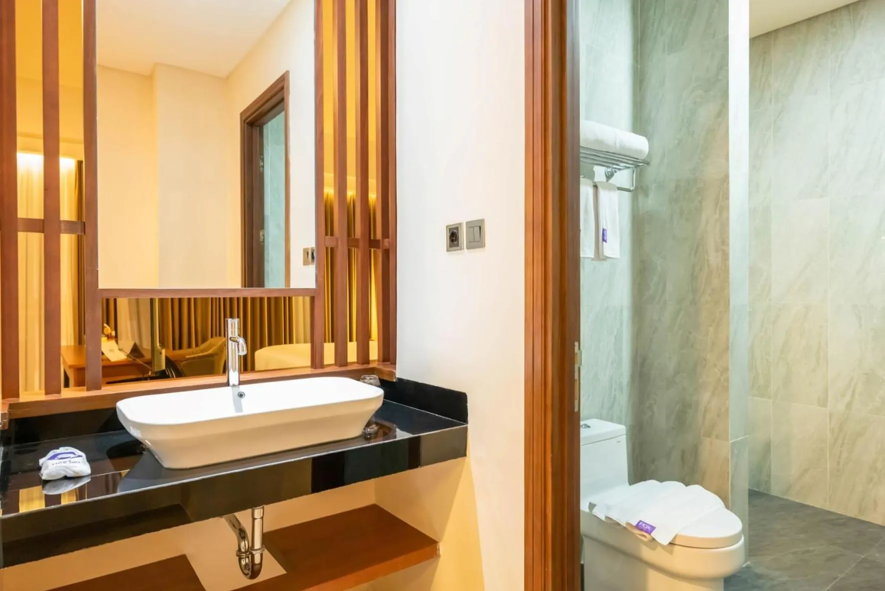 Shower in FOX HARRIS Hotel & Convention Banjarnegara