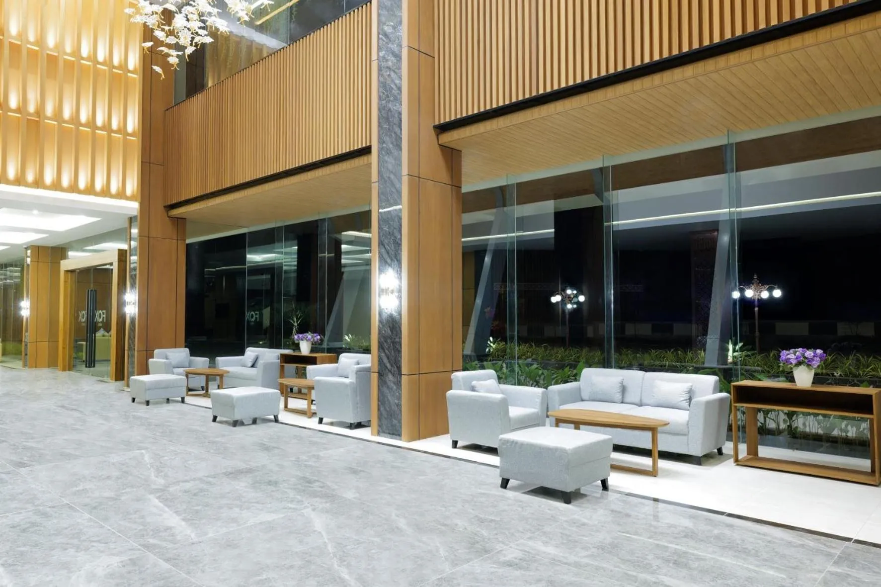 Lobby or reception in FOX HARRIS Hotel & Convention Banjarnegara