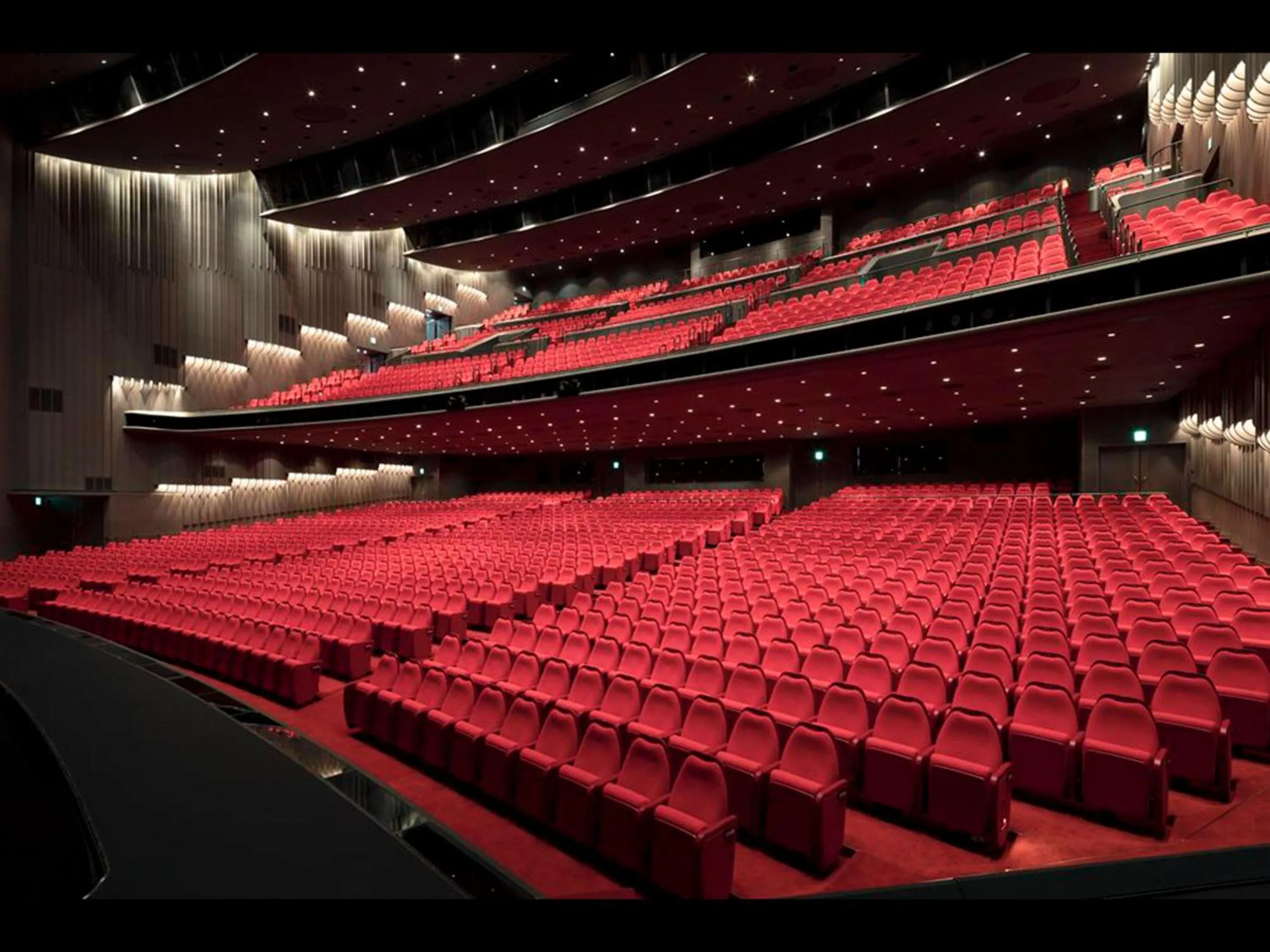 Nearby landmark in GINZA HOTEL by GRANBELL