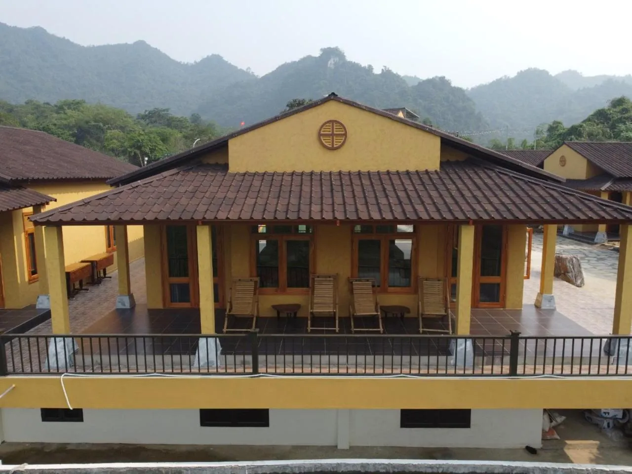 Property building in Sky Bay Lodge