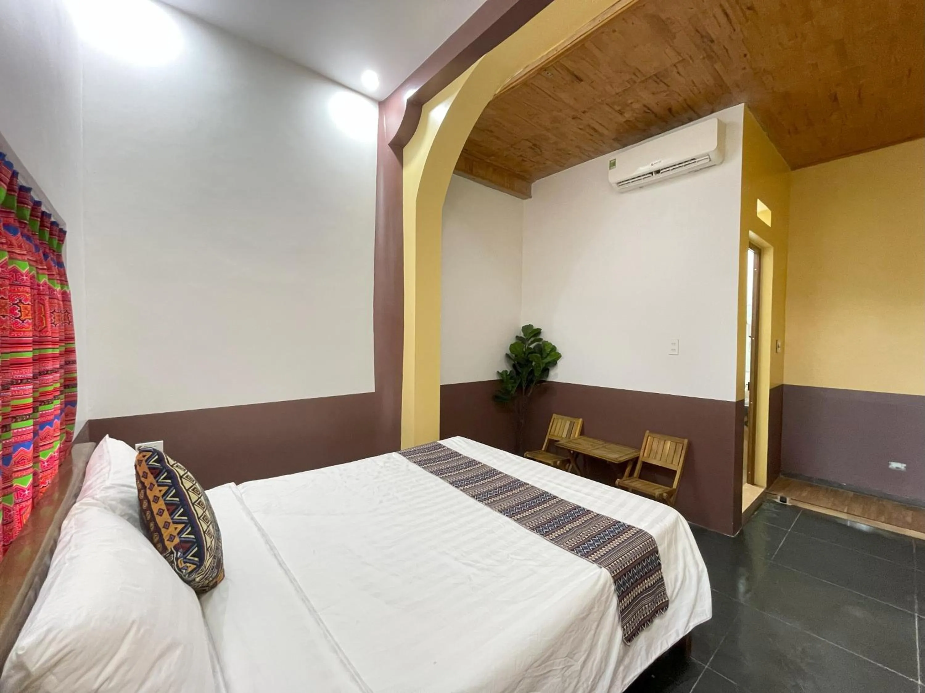 Bed in Sky Bay Lodge