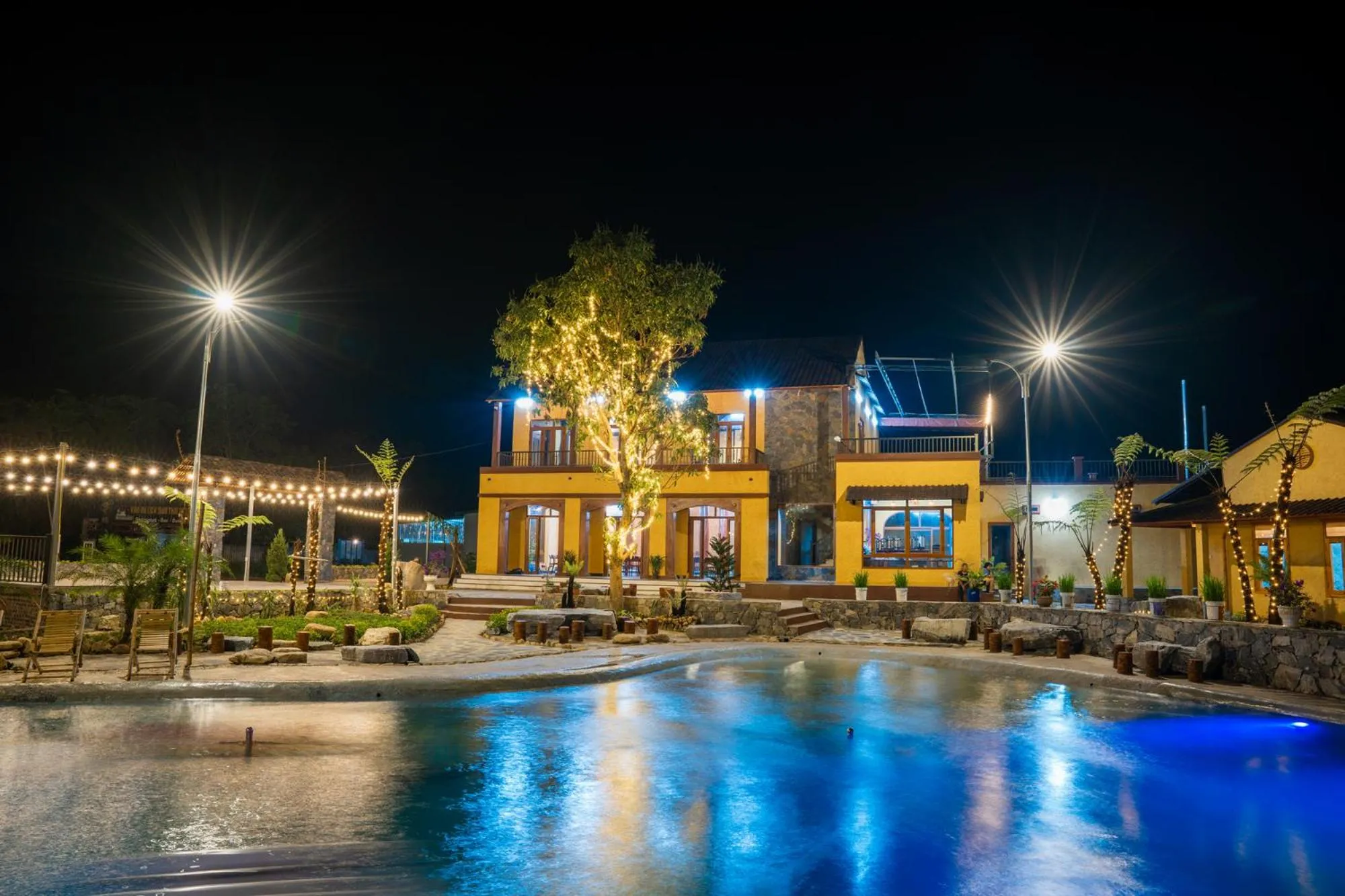 Swimming pool in Sky Bay Lodge