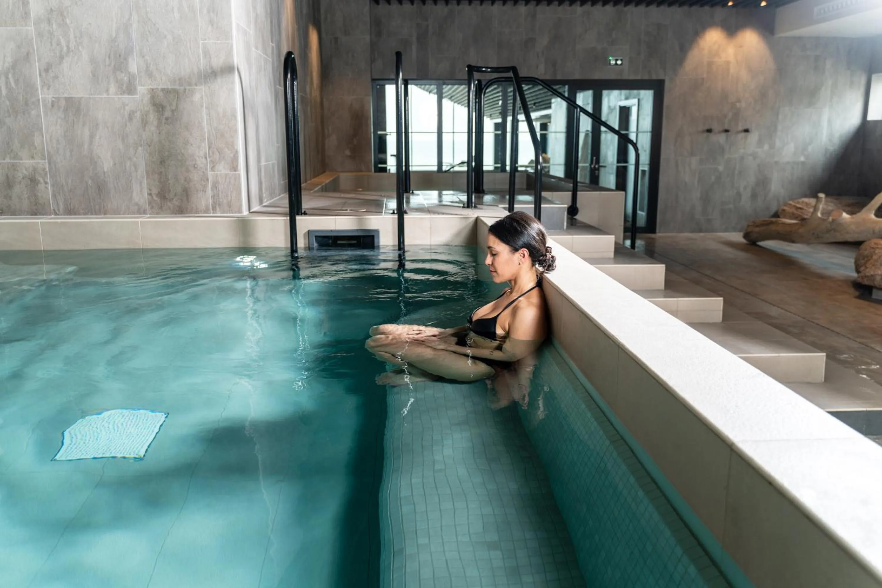 Swimming pool in Hôtel Roz Marine Thalasso Resort