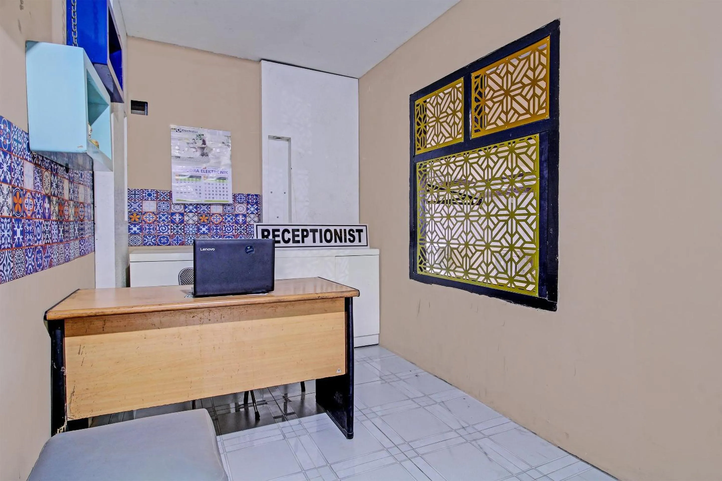 Lobby or reception in OYO Life 92032 Utama Hotel & Karaoke