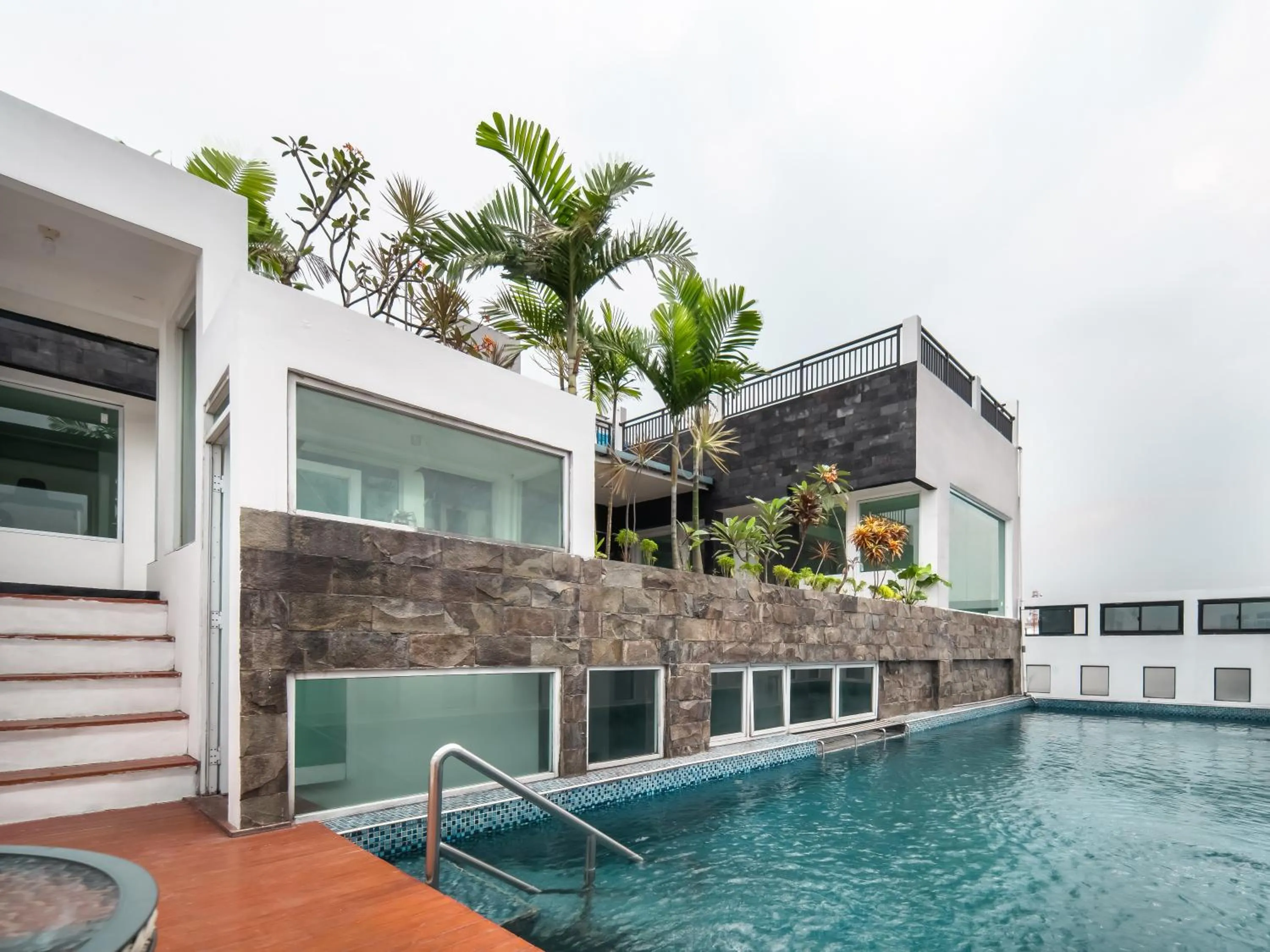 Pool view in Cove Taman