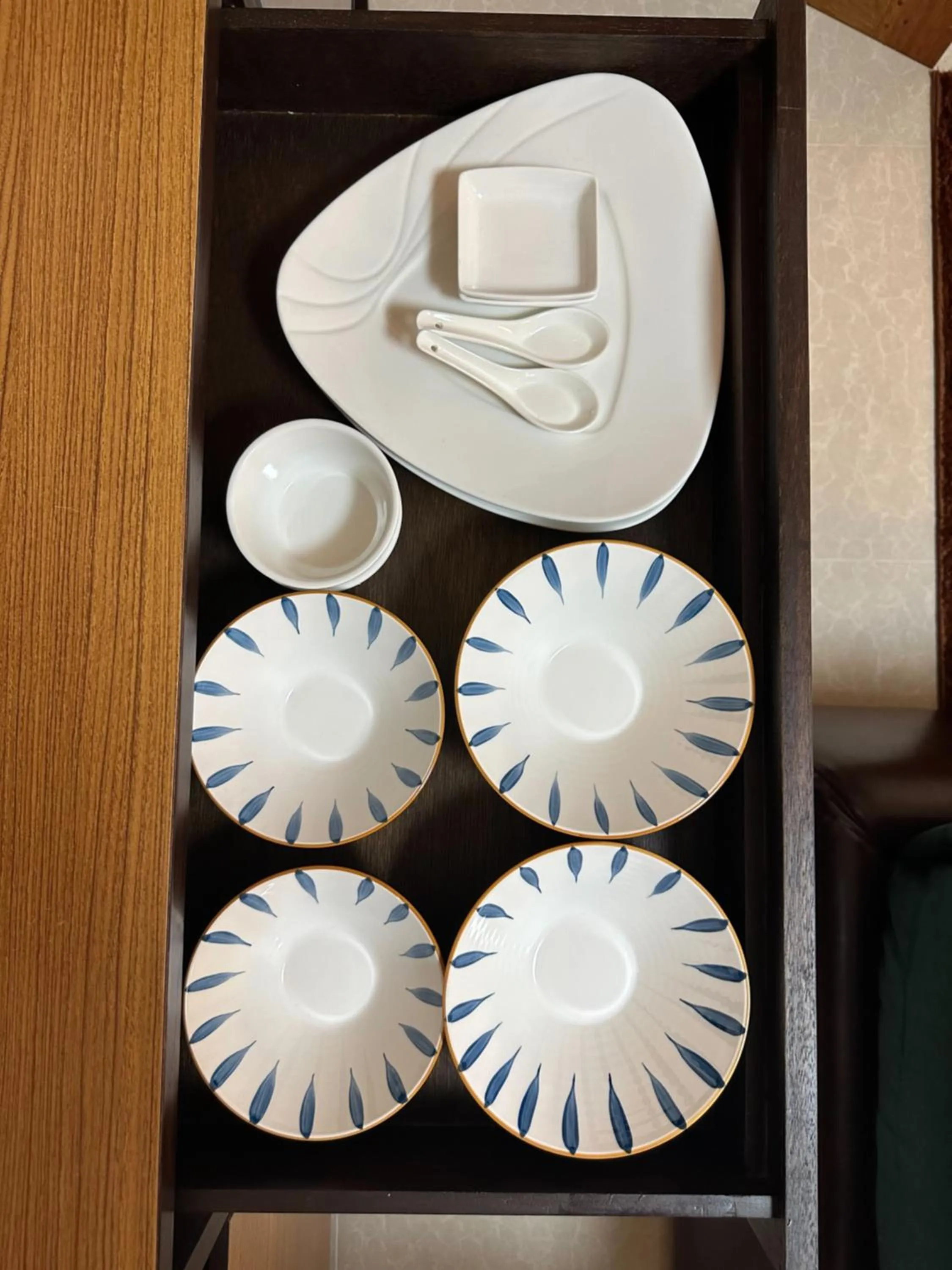 Coffee/tea facilities in 66 Apartment