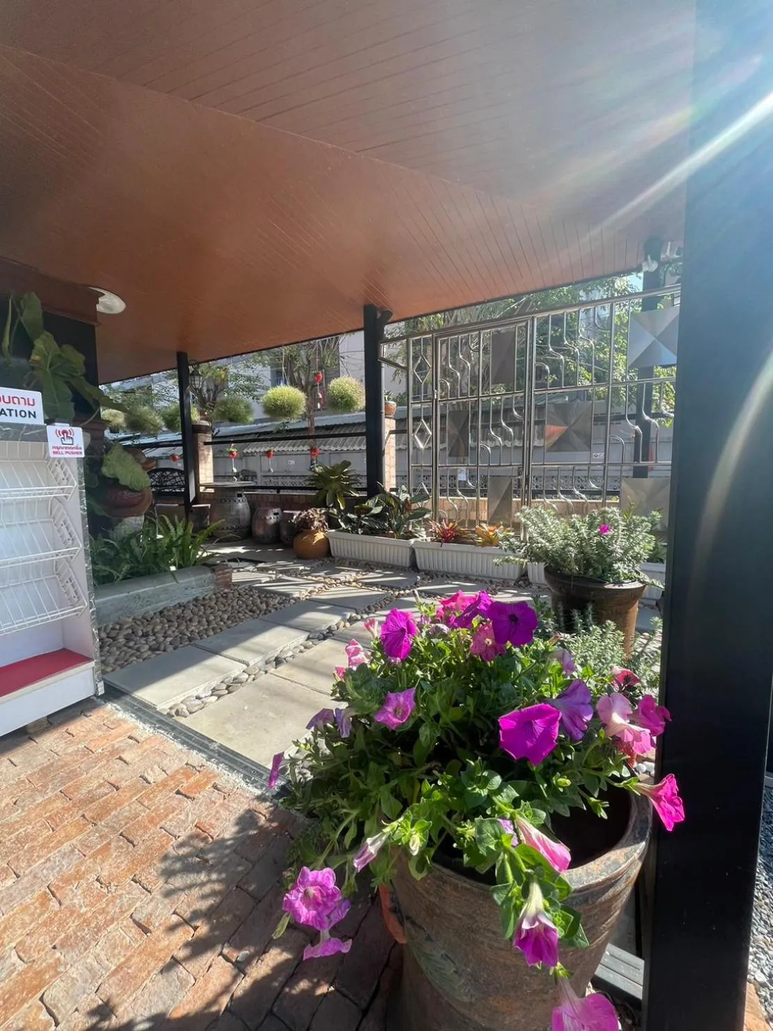 Decorative detail in 66 Apartment