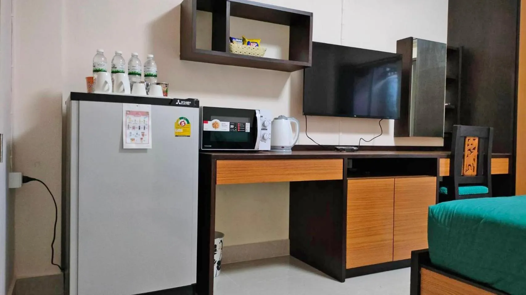 minibar in 66 Apartment