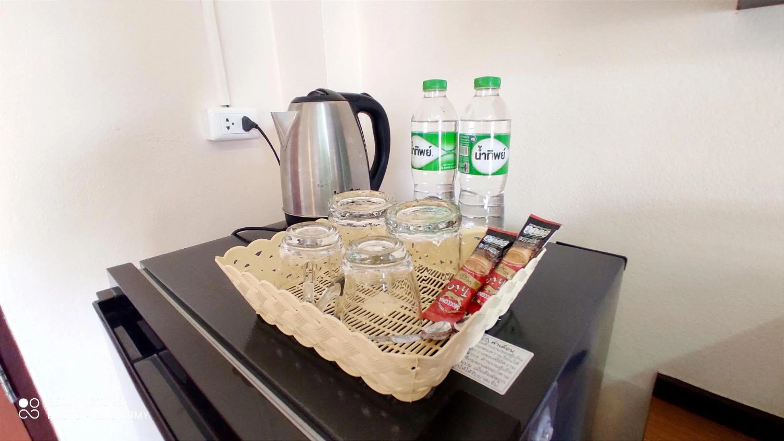 Coffee/tea facilities in 66 Apartment