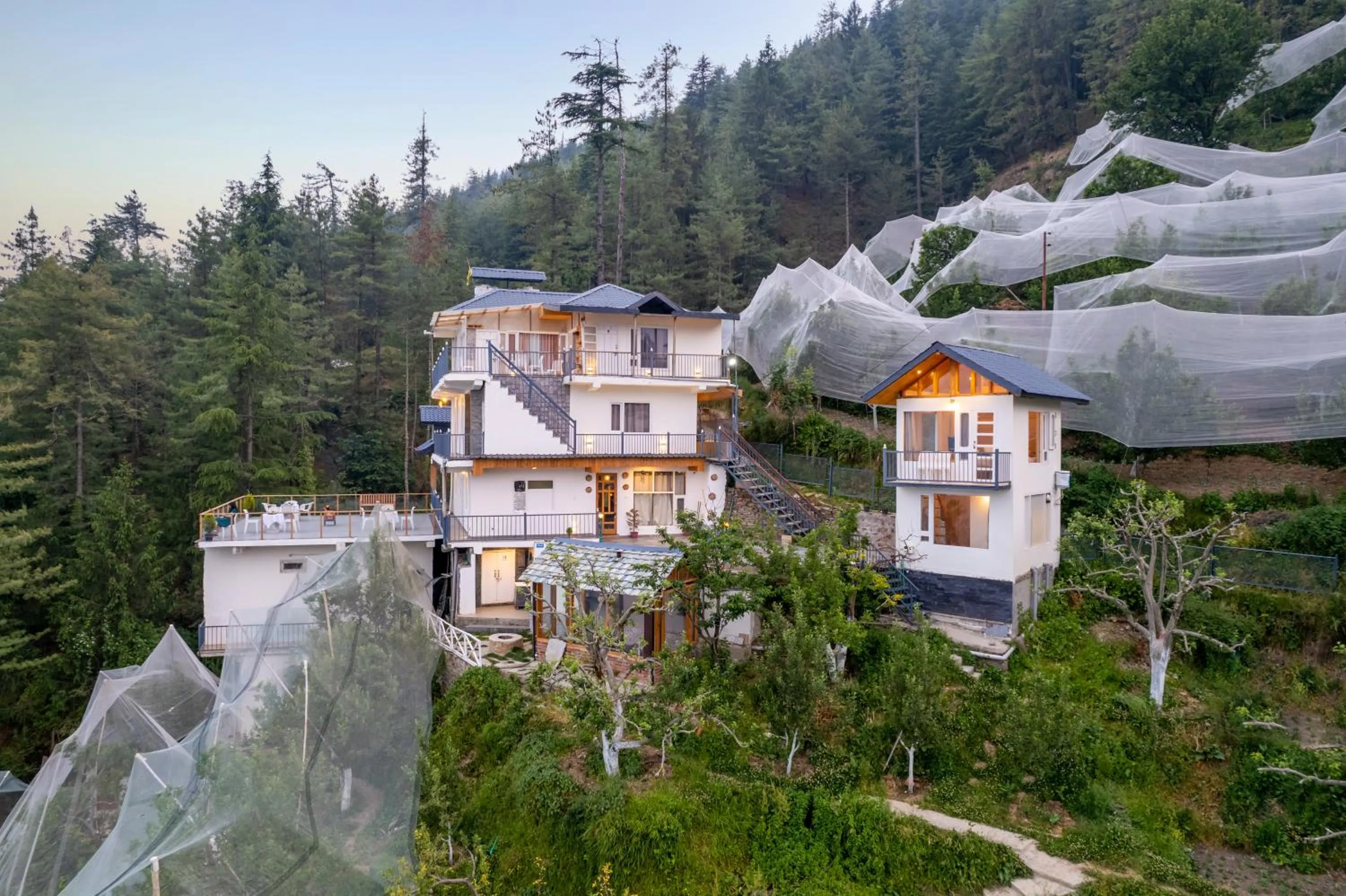 Natural landscape in Jomotel Dayaar - An Apple Orchard Villa