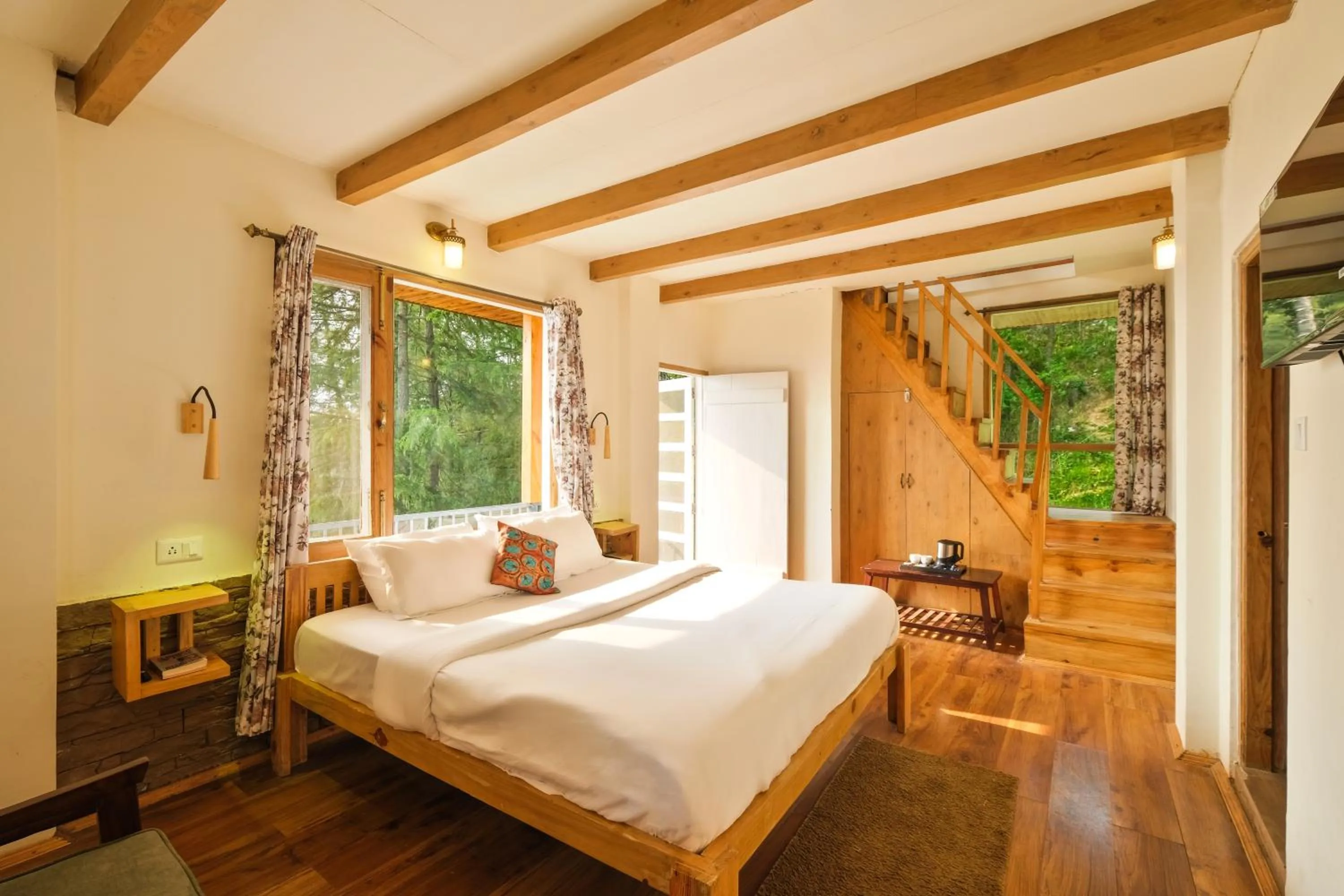 Photo of the whole room, Bed in Jomotel Dayaar - An Apple Orchard Villa