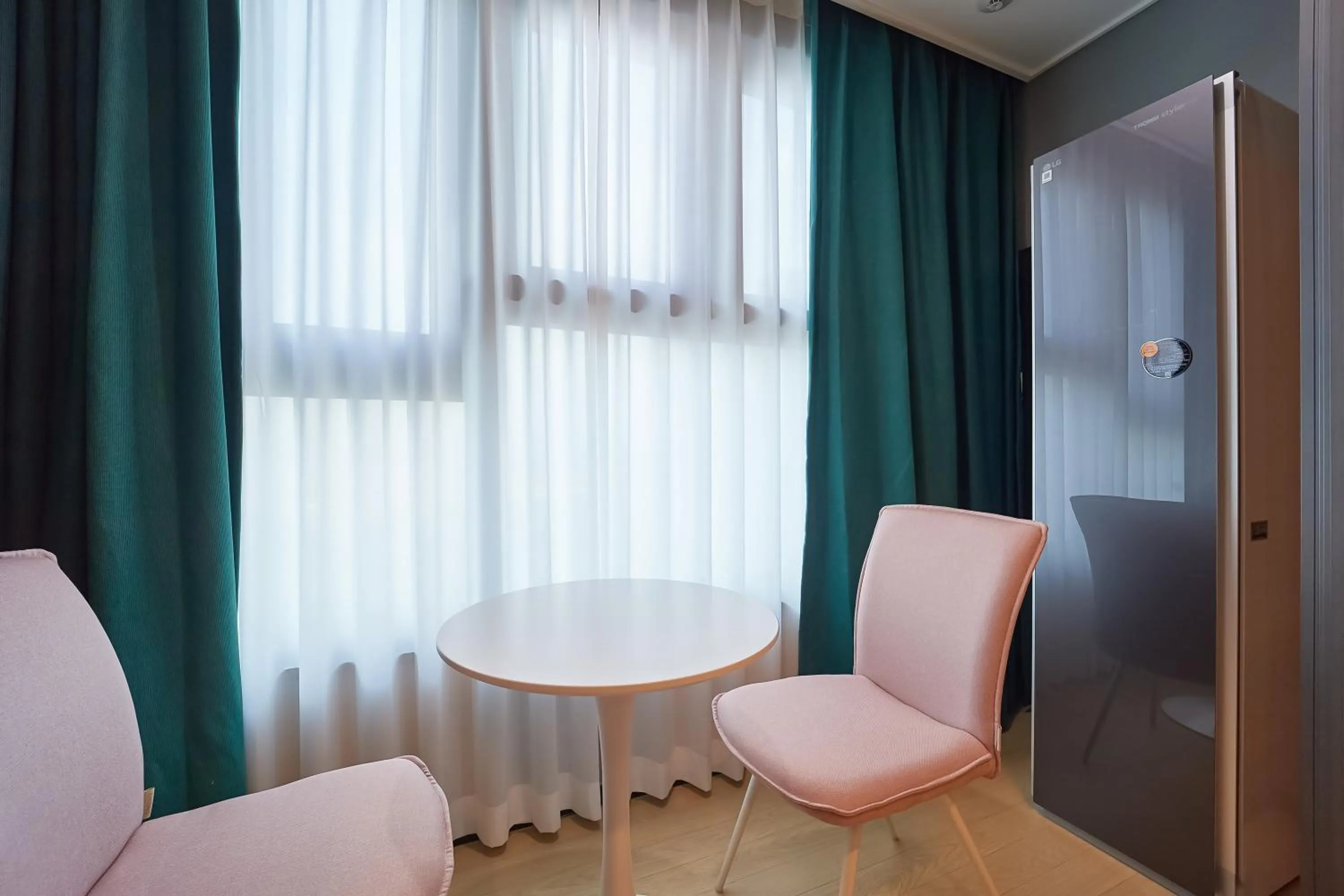 Seating area in Jeonju Signature Hotel