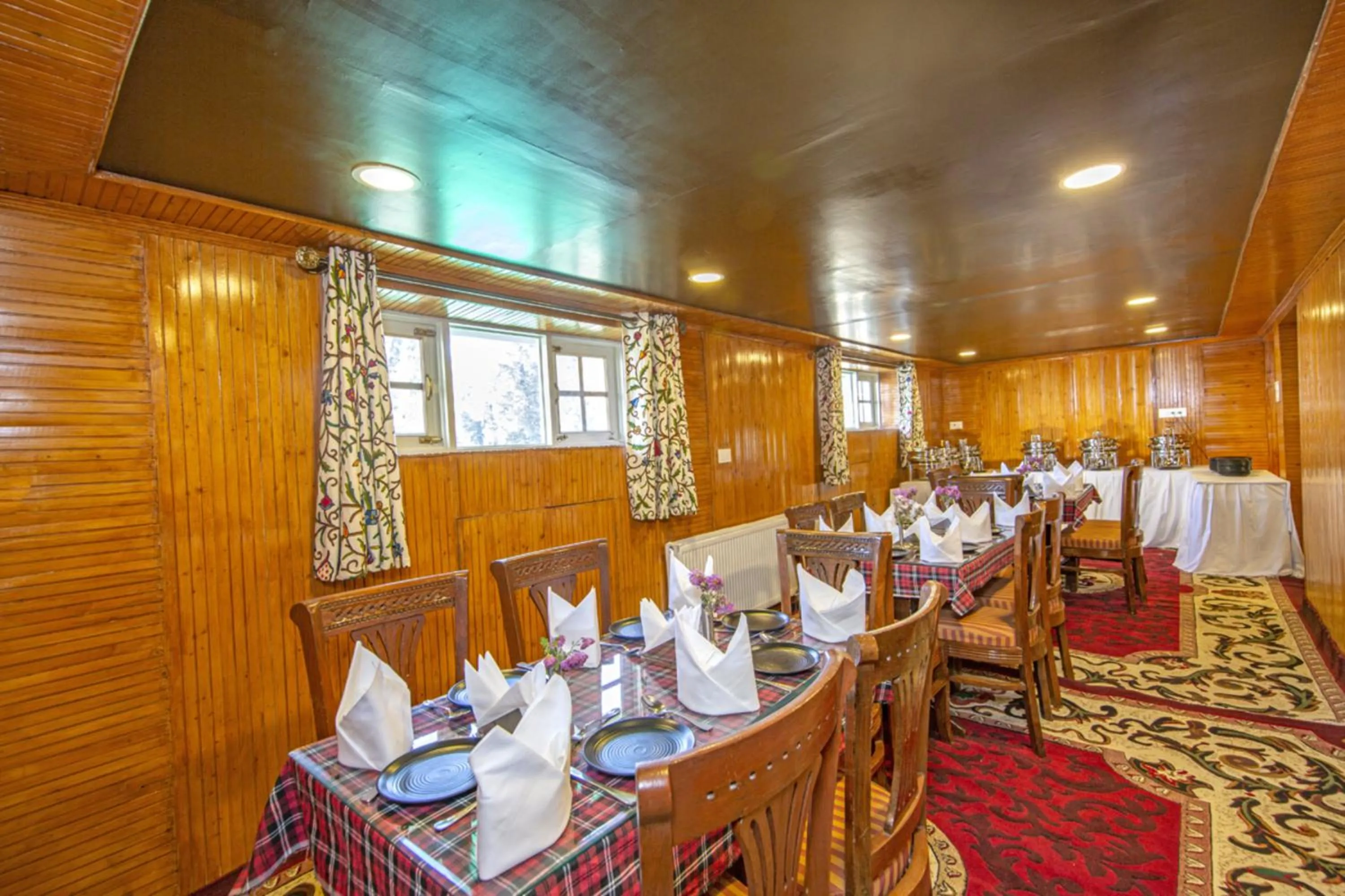 Restaurant/places to eat in Gulmarg Ski Hill Resort