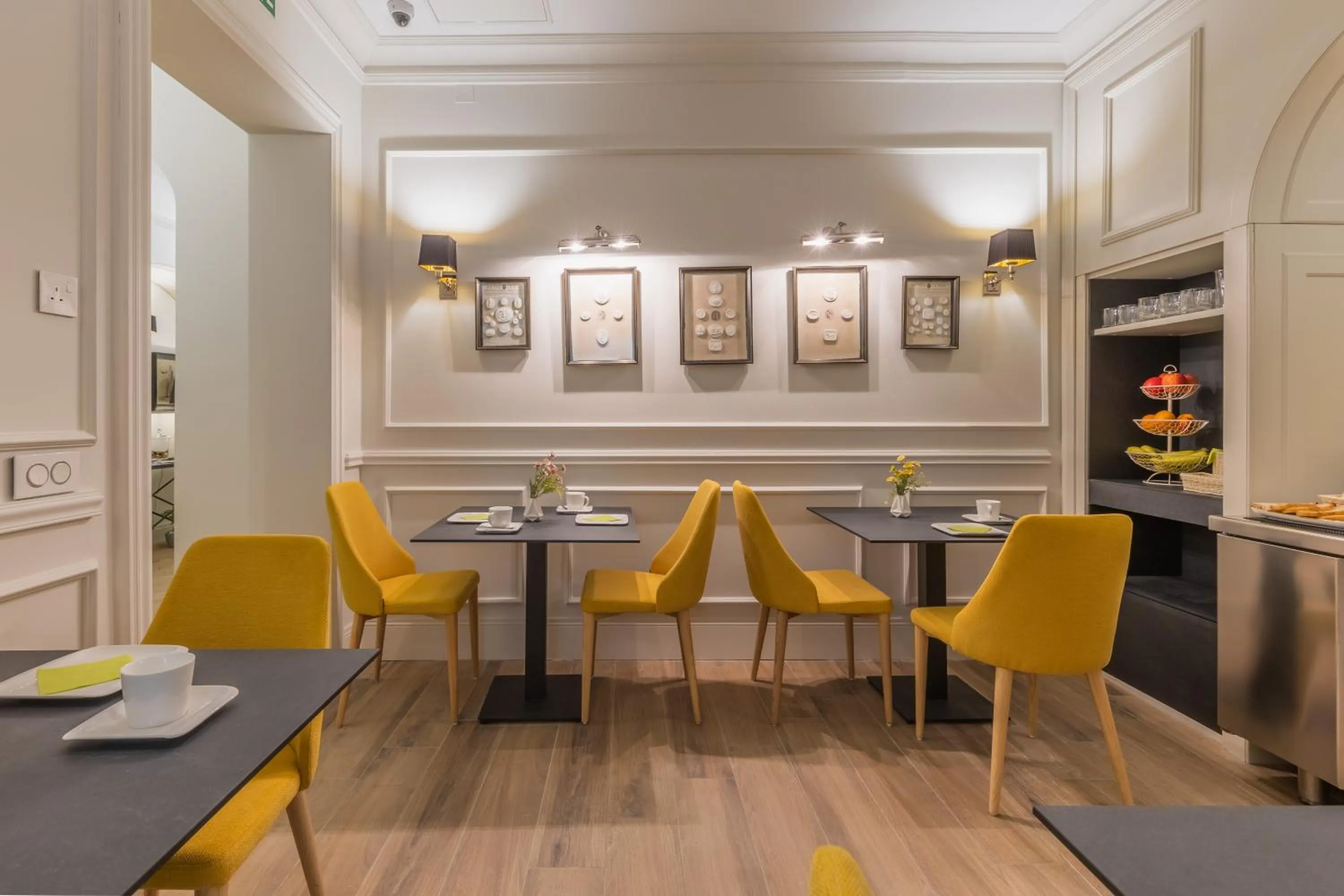 Breakfast in Belle Boutique