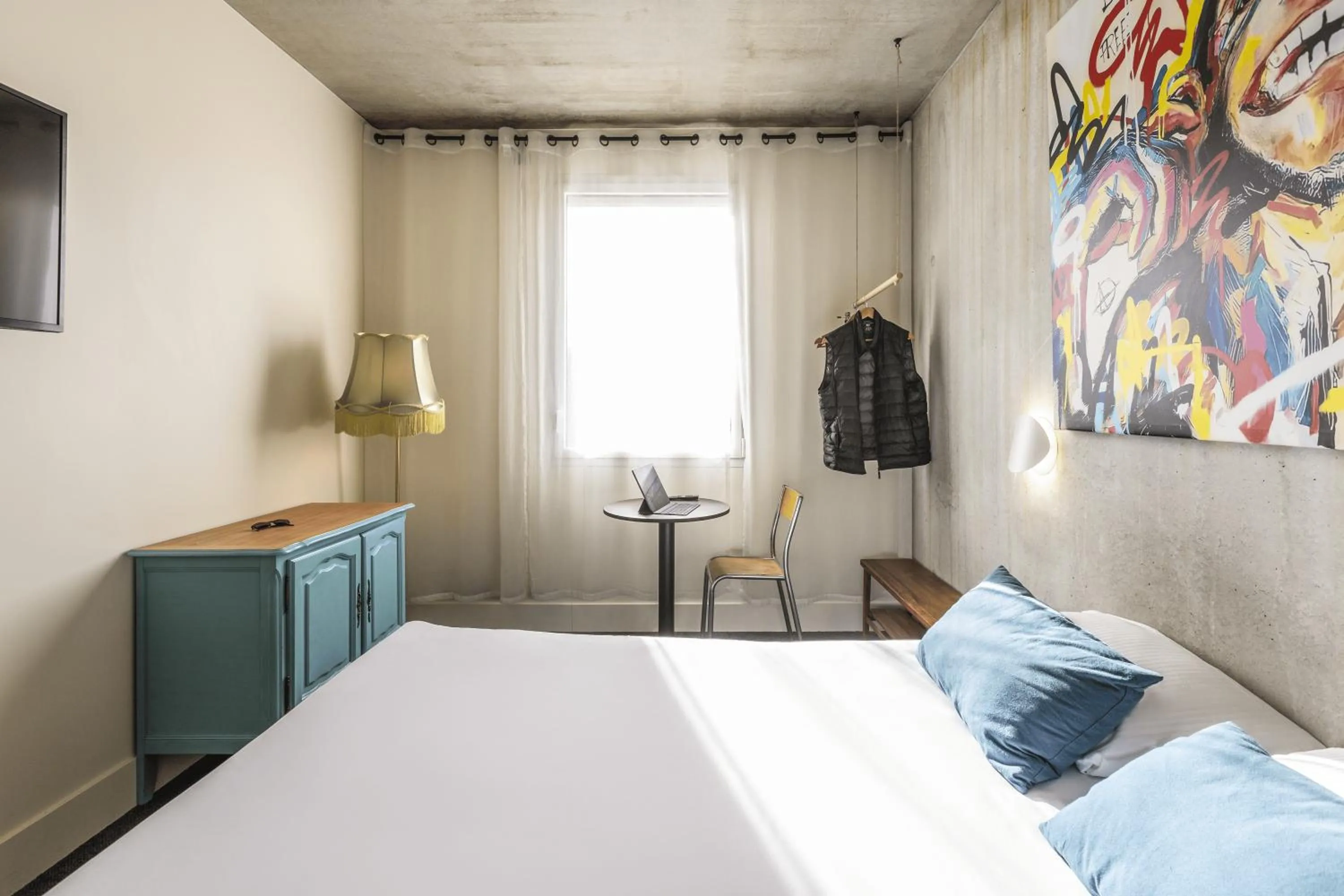 Bedroom in Théo Hôtel Limoges, The Originals City