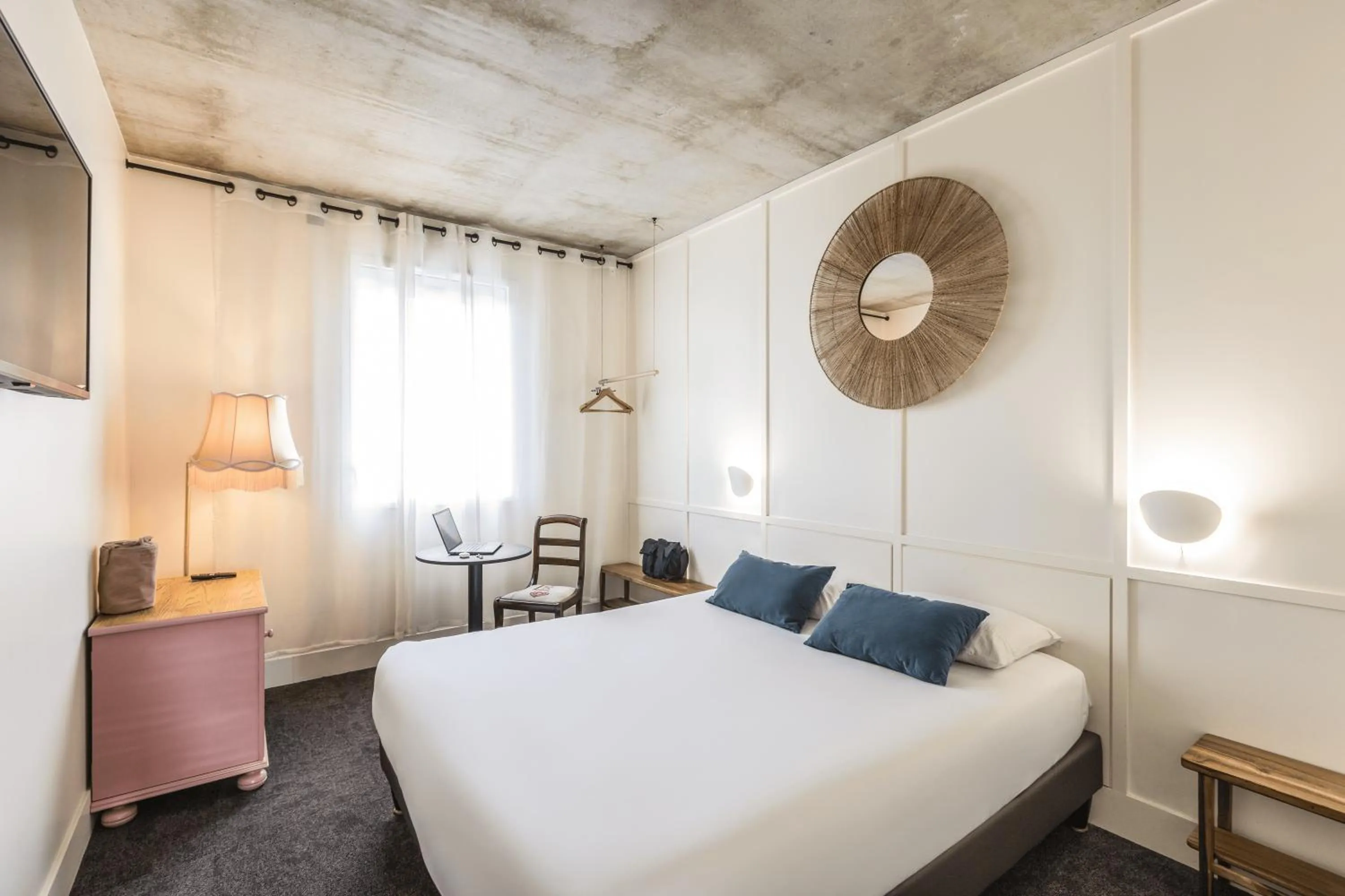 Bedroom in Théo Hôtel Limoges, The Originals City