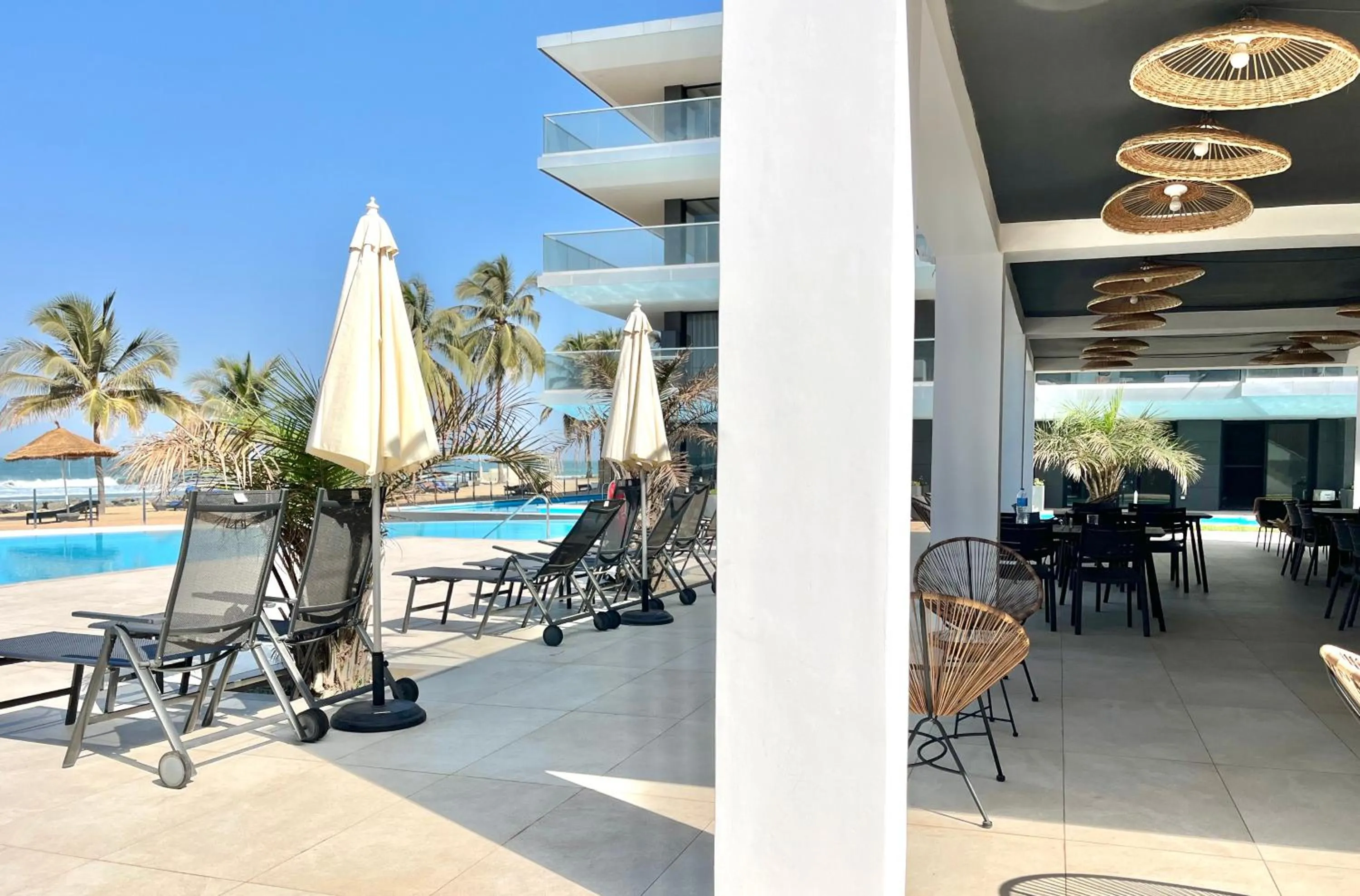 Restaurant/places to eat in Kololi Sands Apartments