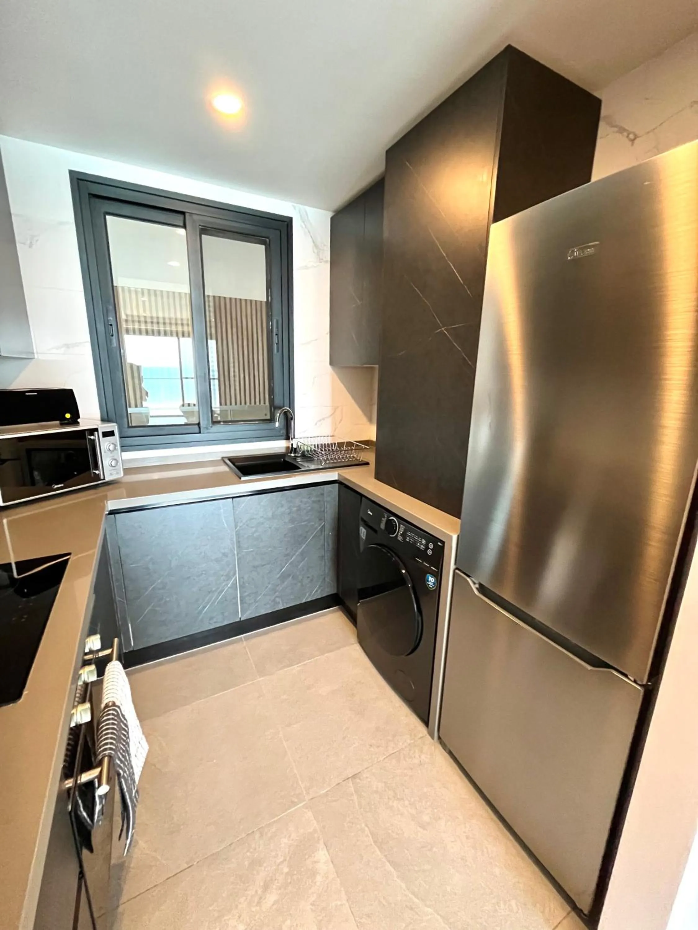 Kitchen or kitchenette in Kololi Sands Apartments
