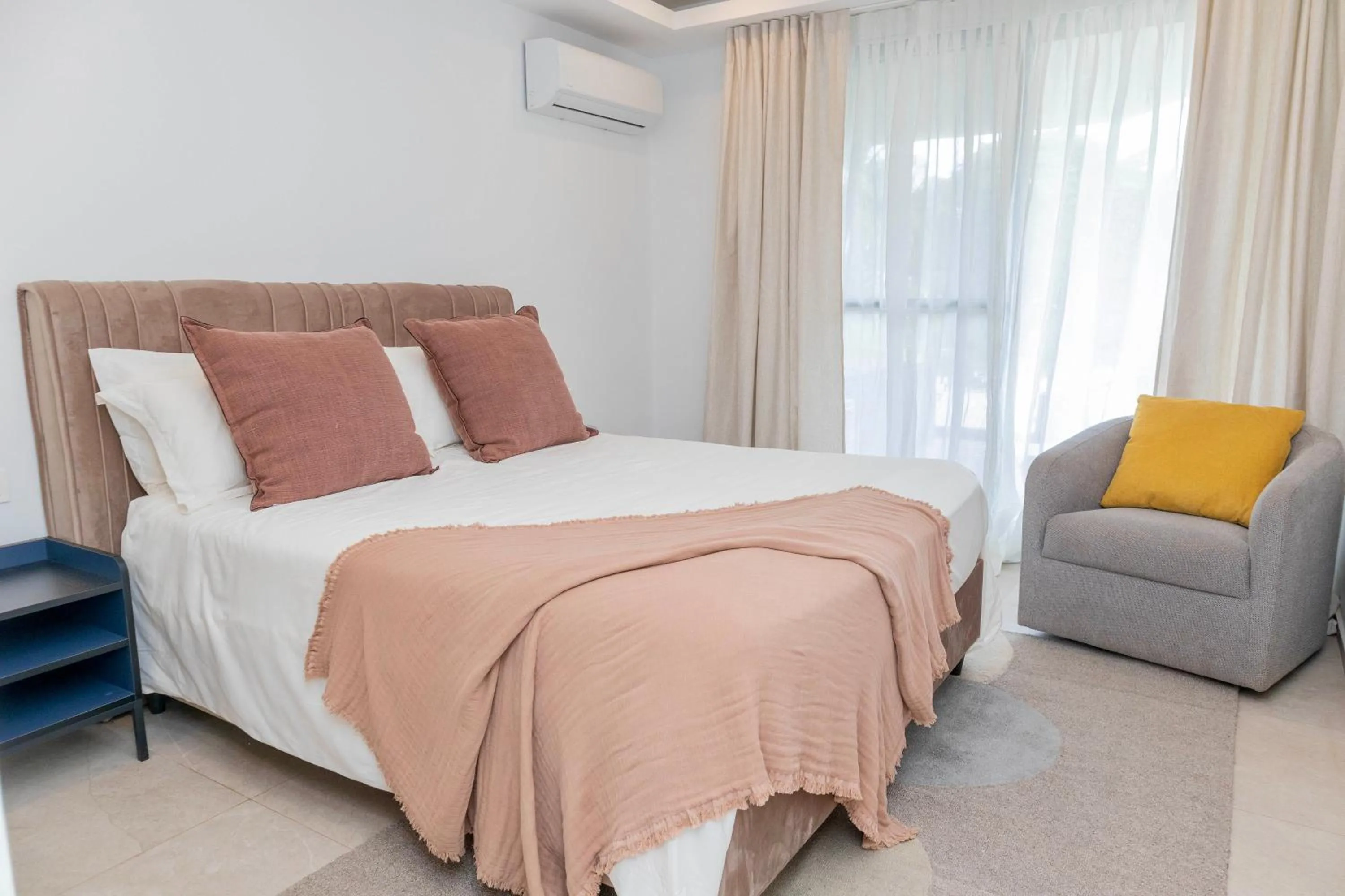 Bed in Kololi Sands Apartments