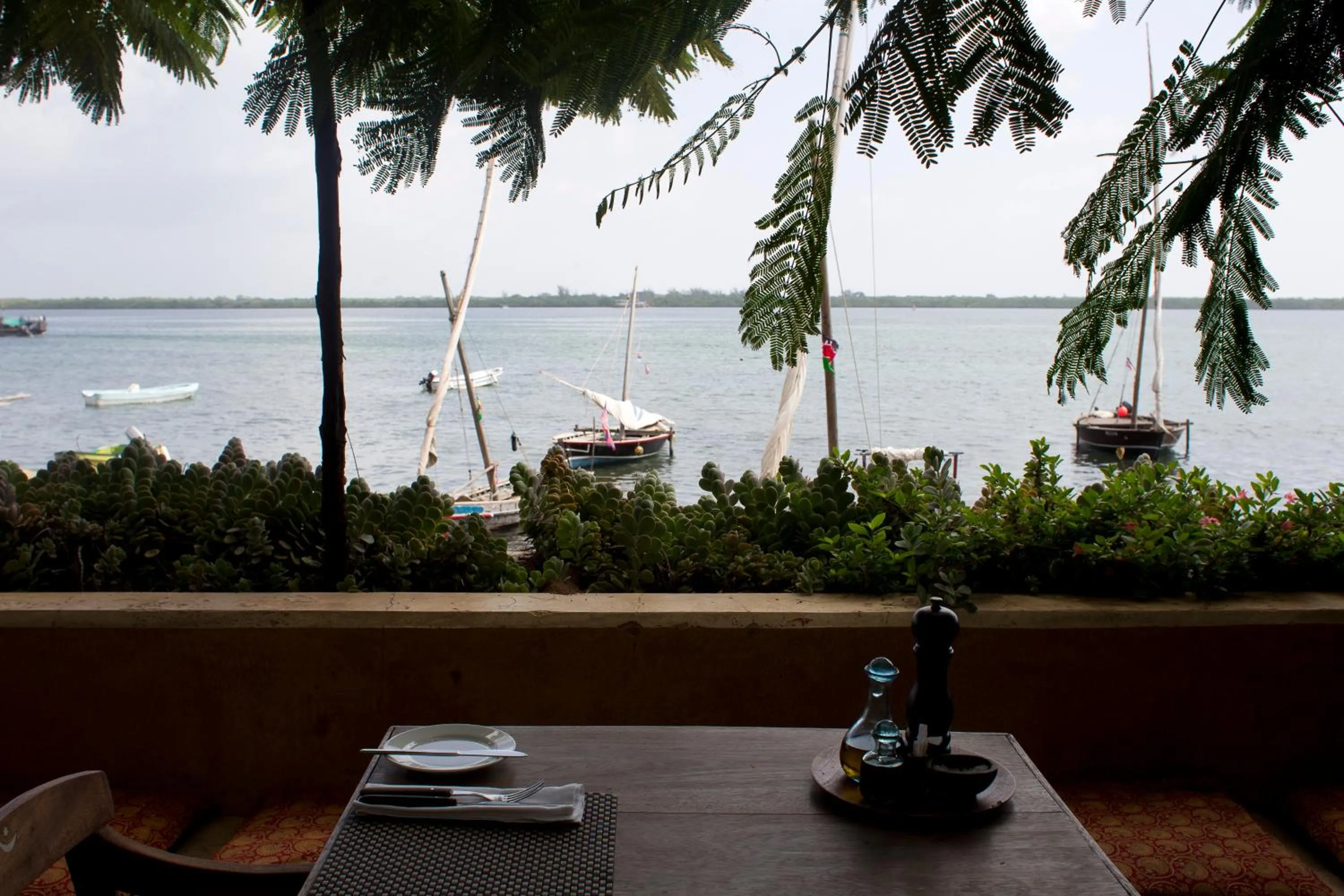 Restaurant/places to eat in LAMU HOUSE
