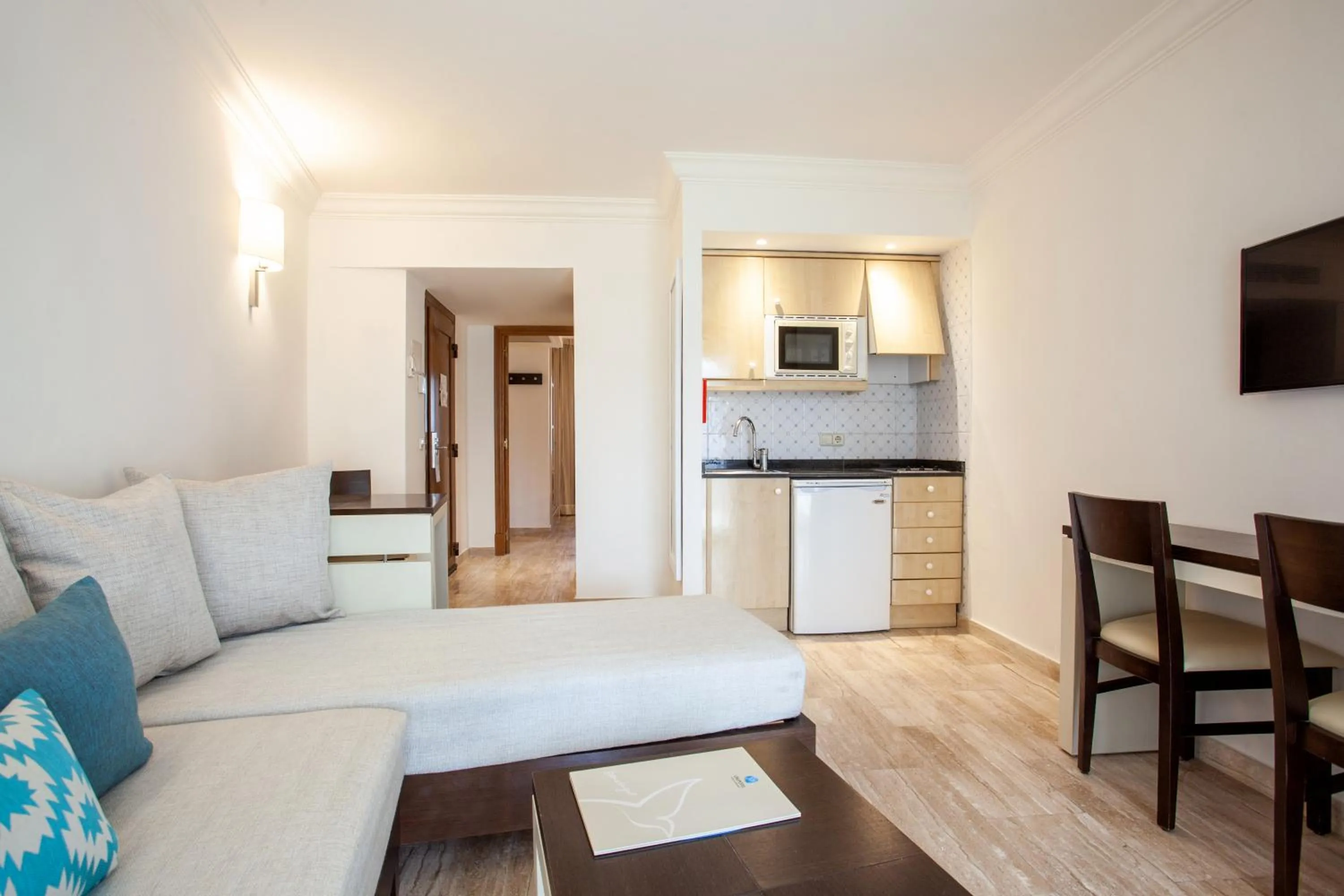 Living room in Grupotel Los Príncipes & Spa