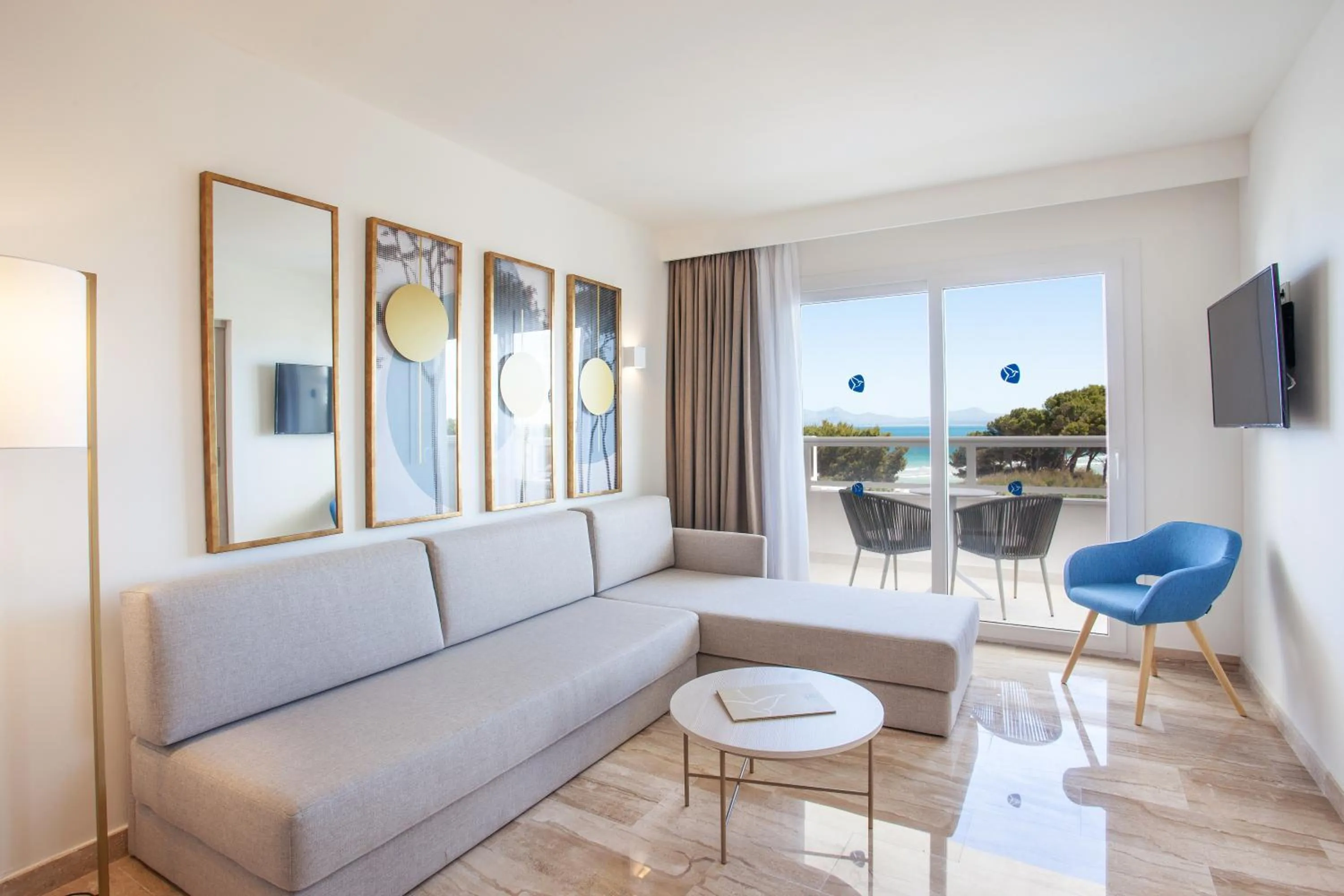 Living room in Grupotel Los Príncipes & Spa