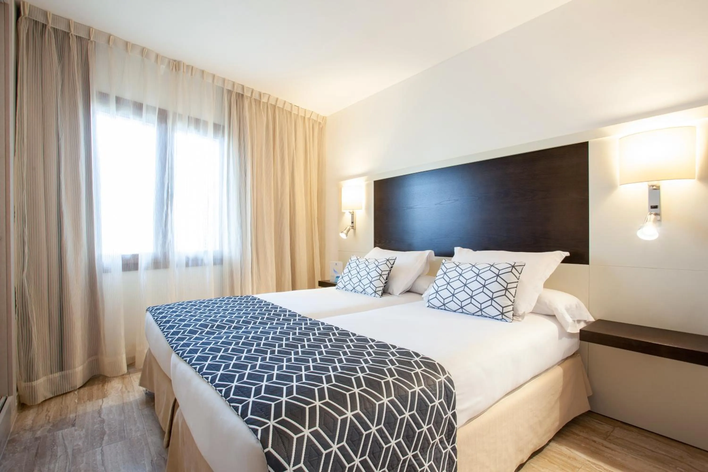 Bedroom, Bed in Grupotel Los Príncipes & Spa