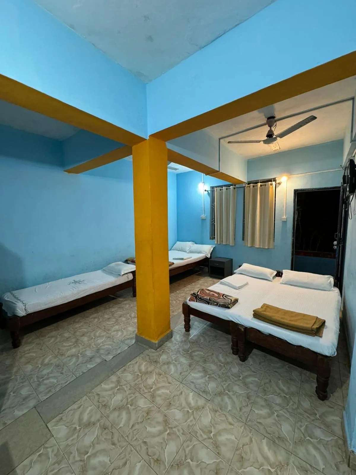 Casanova by the Sea - Just a walk away to Canacona Beach