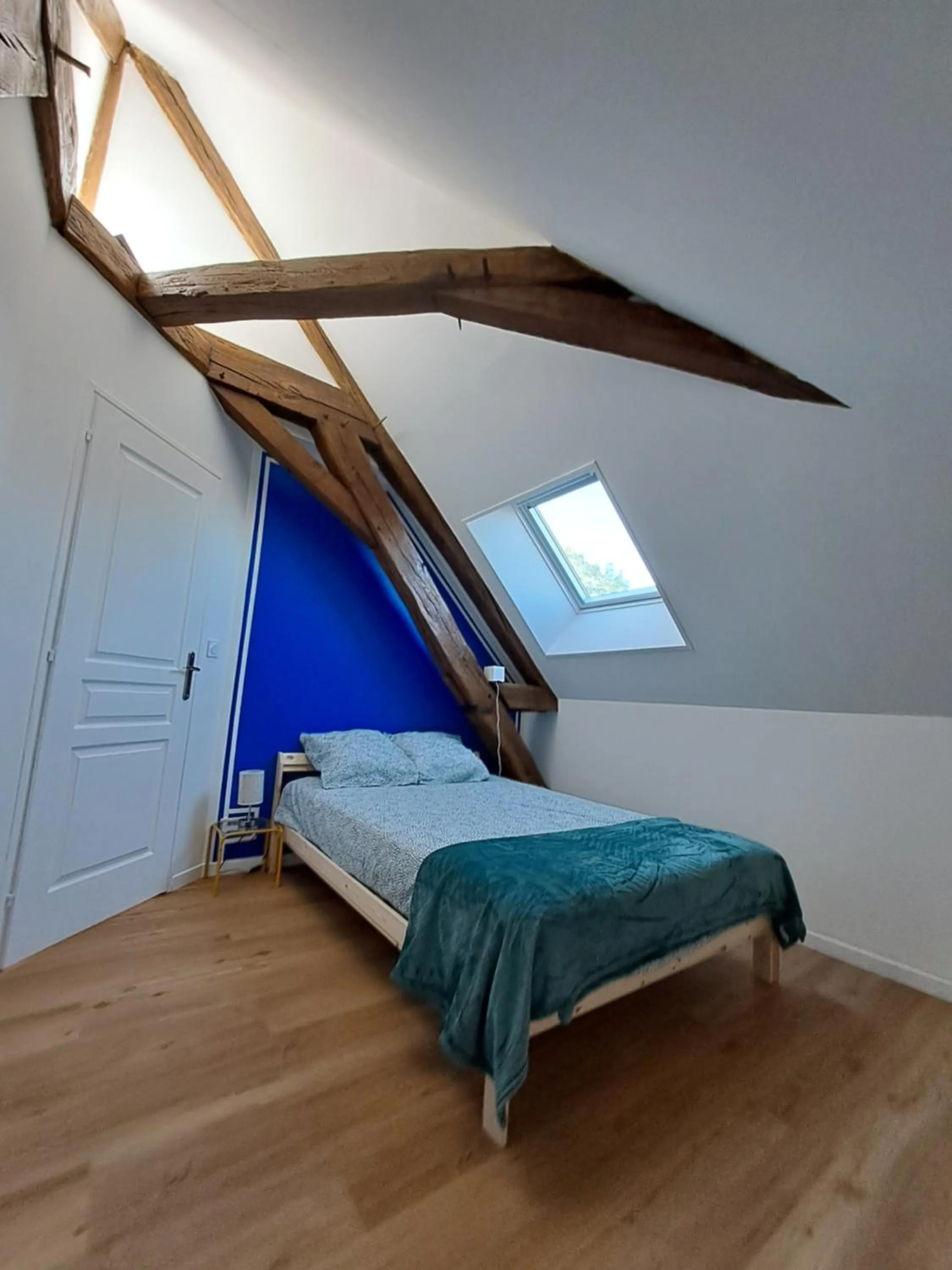 Bed in Kilomètre 99