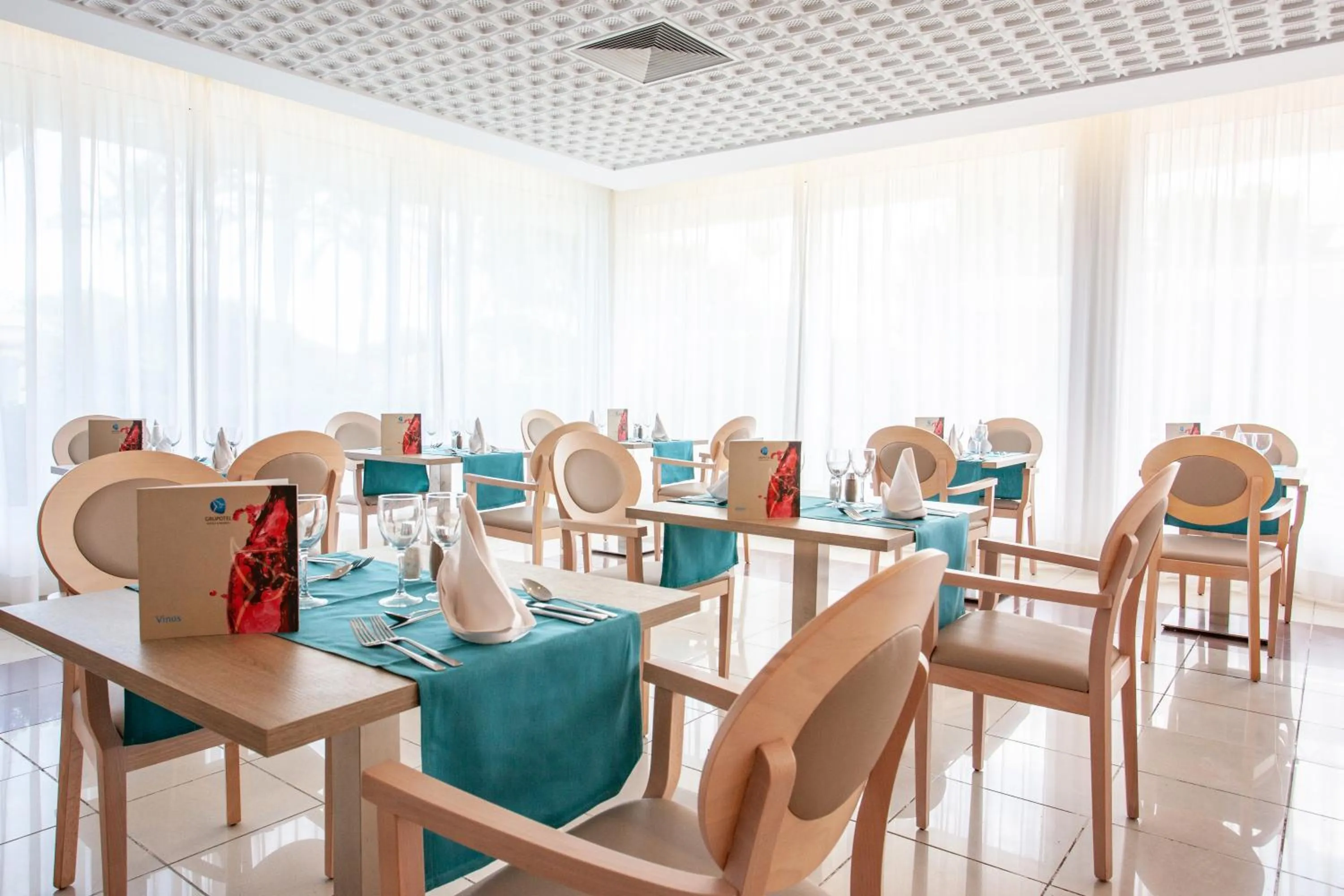Restaurant/places to eat in Grupotel Gran Vista & Spa