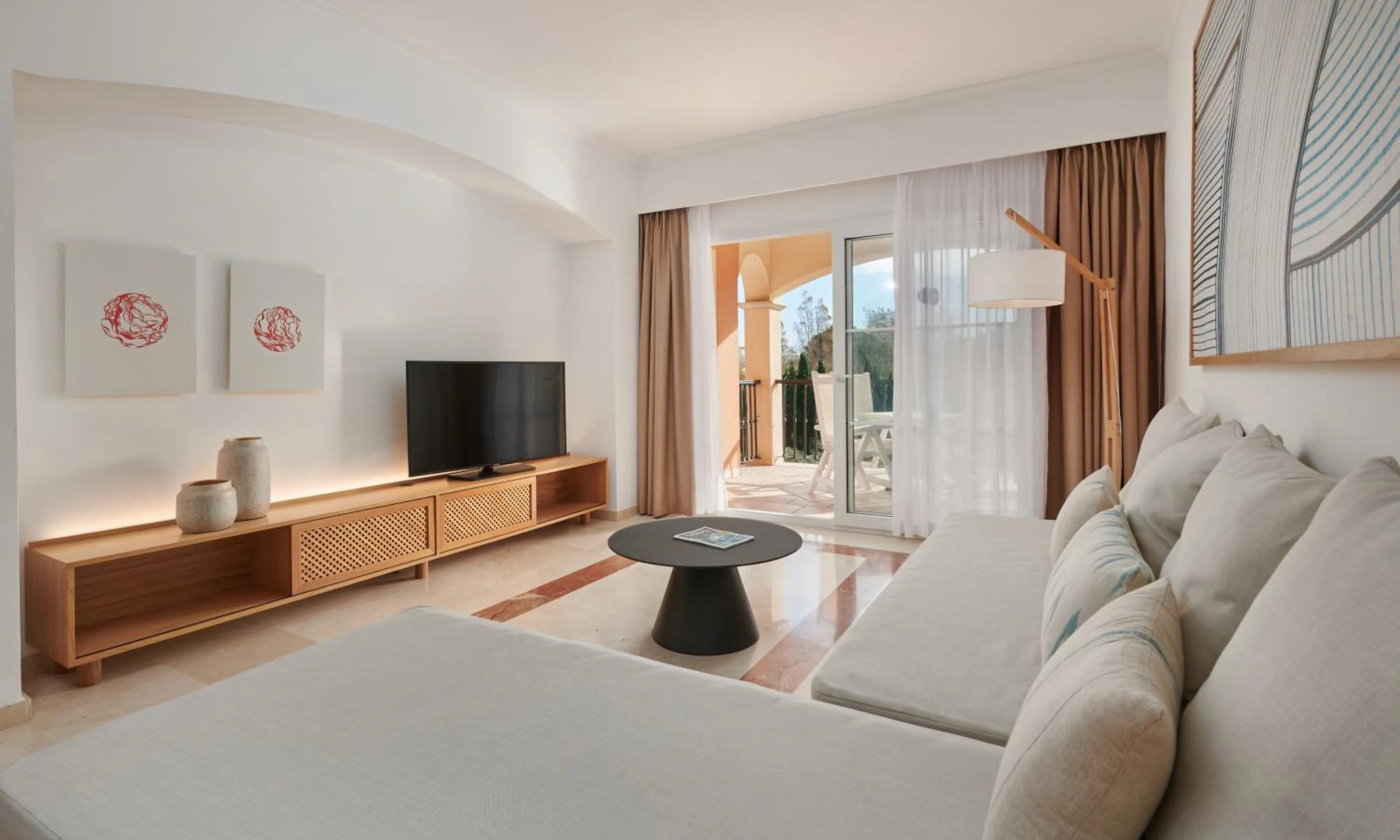 Communal lounge/ TV room in Grupotel Gran Vista & Spa