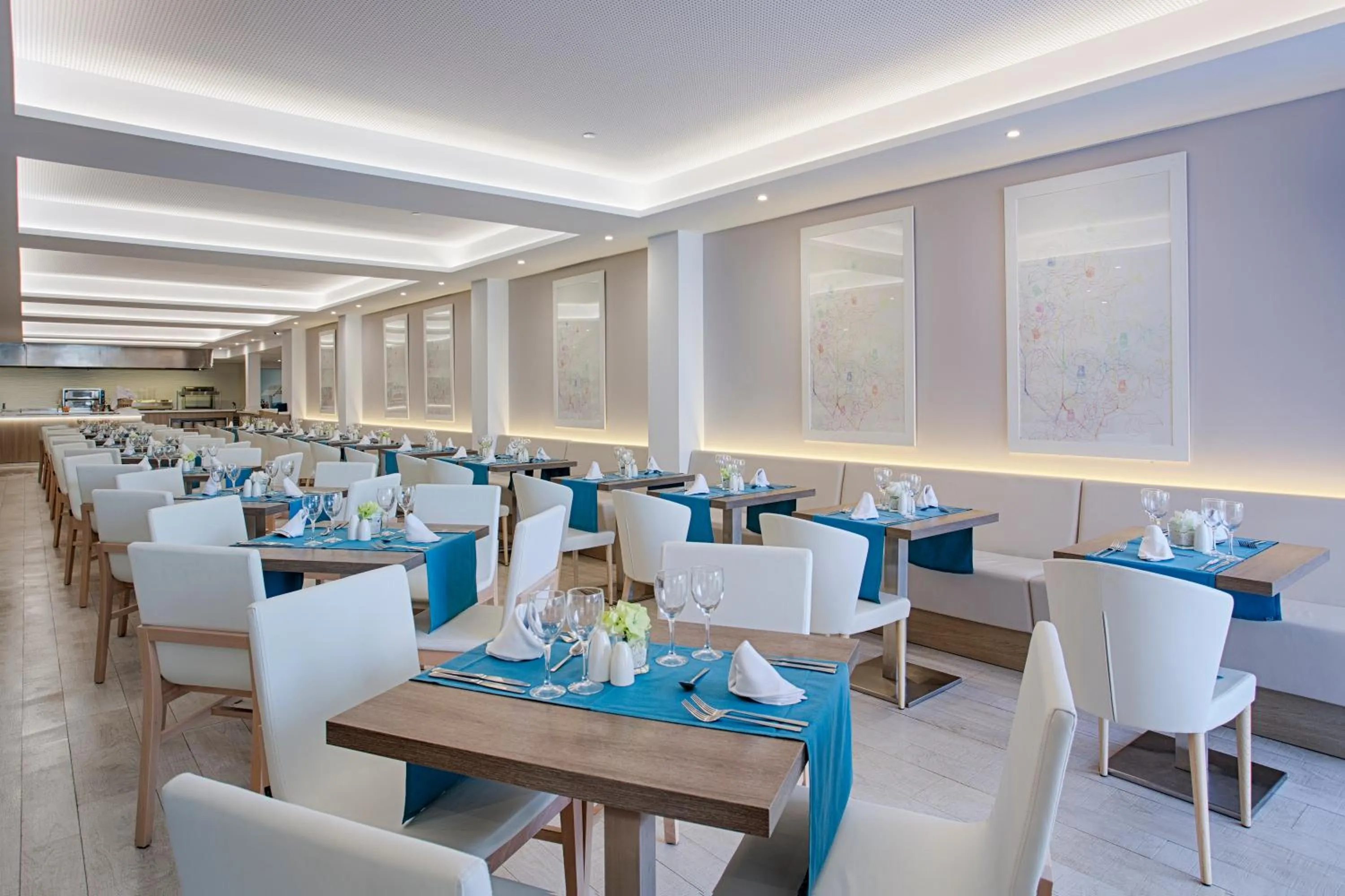 Restaurant/places to eat in Grupotel Farrutx