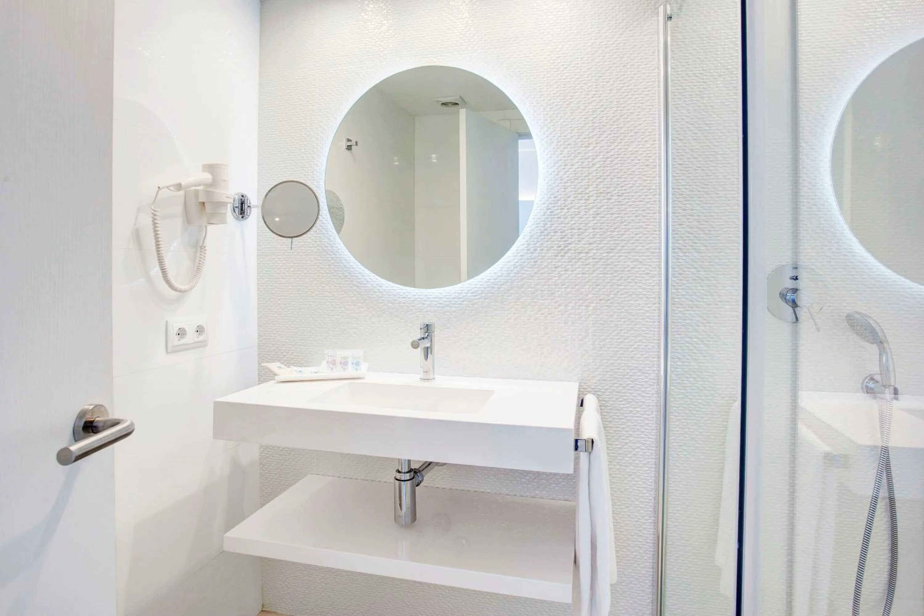 Bathroom in Grupotel Farrutx