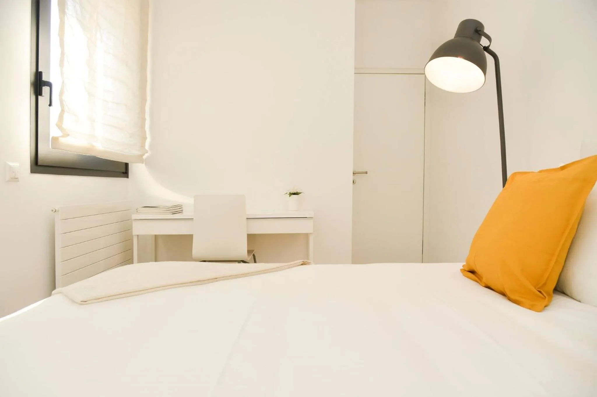 Bed in New Central Plaza Apartment -2