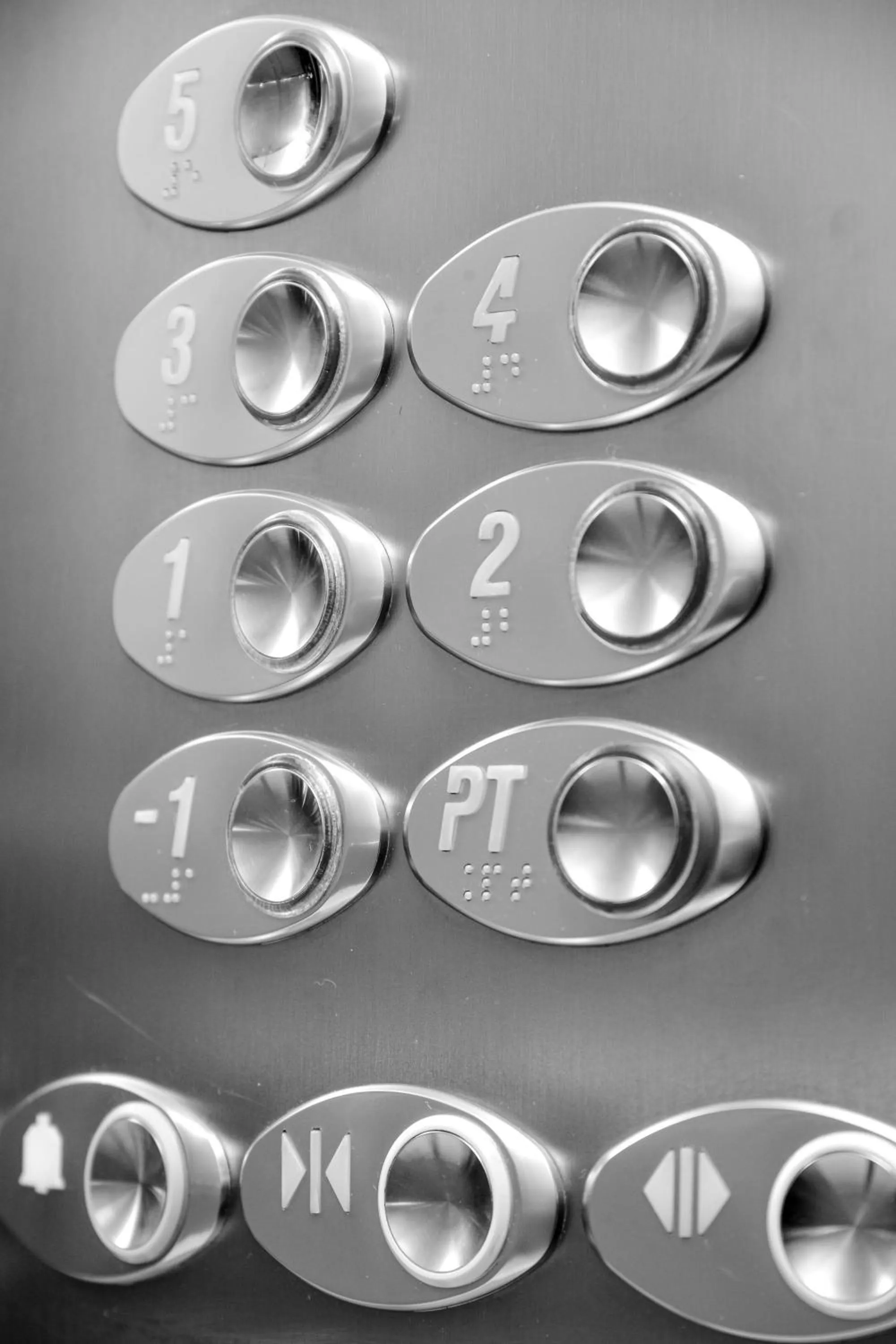 elevator in New Central Plaza Apartment -2