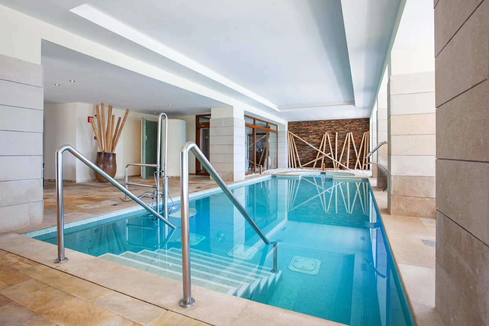 Swimming pool in Grupotel Aguait Resort & Spa - Adults Only