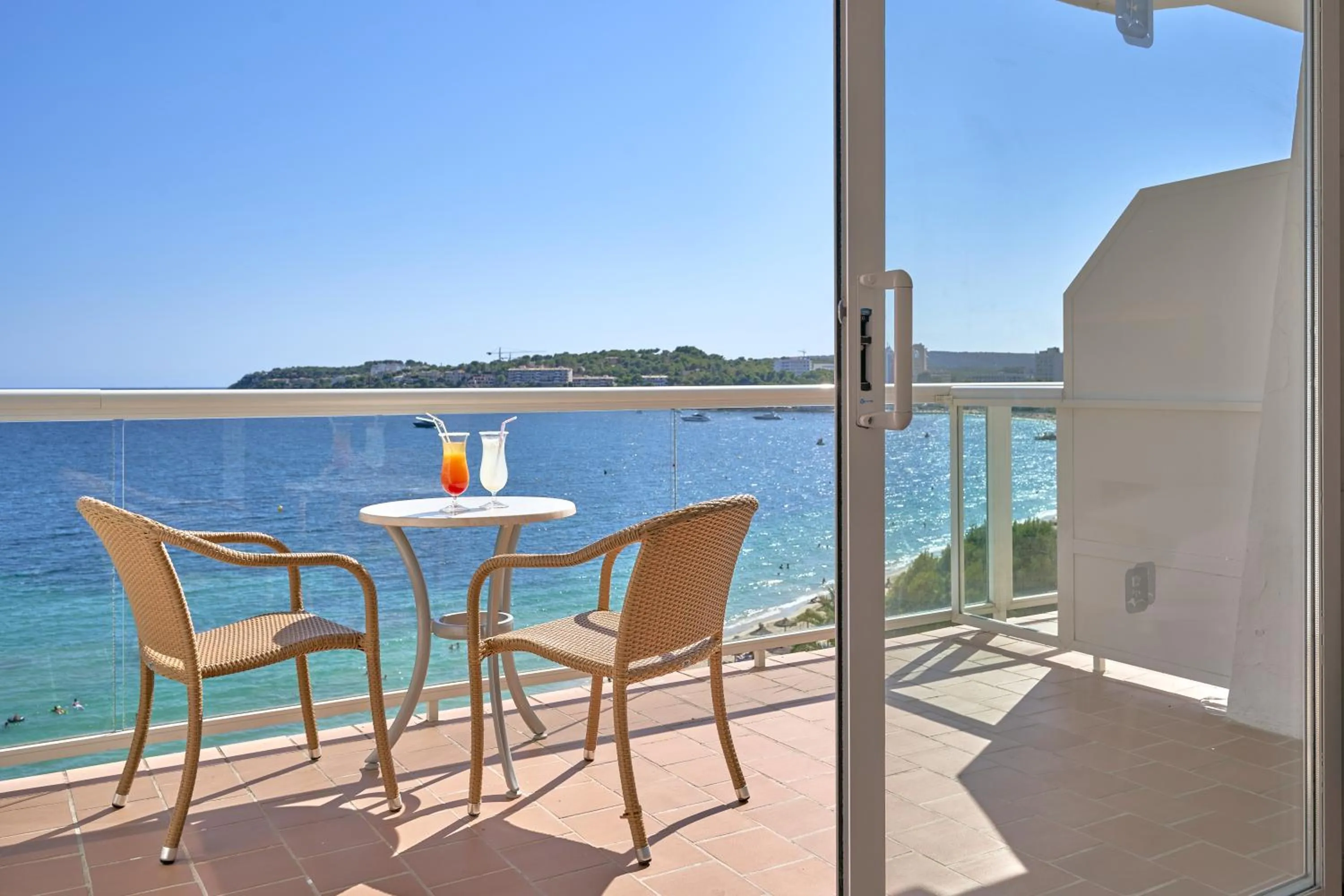 Photo of the whole room in Flamboyan Caribe Hotel & Spa