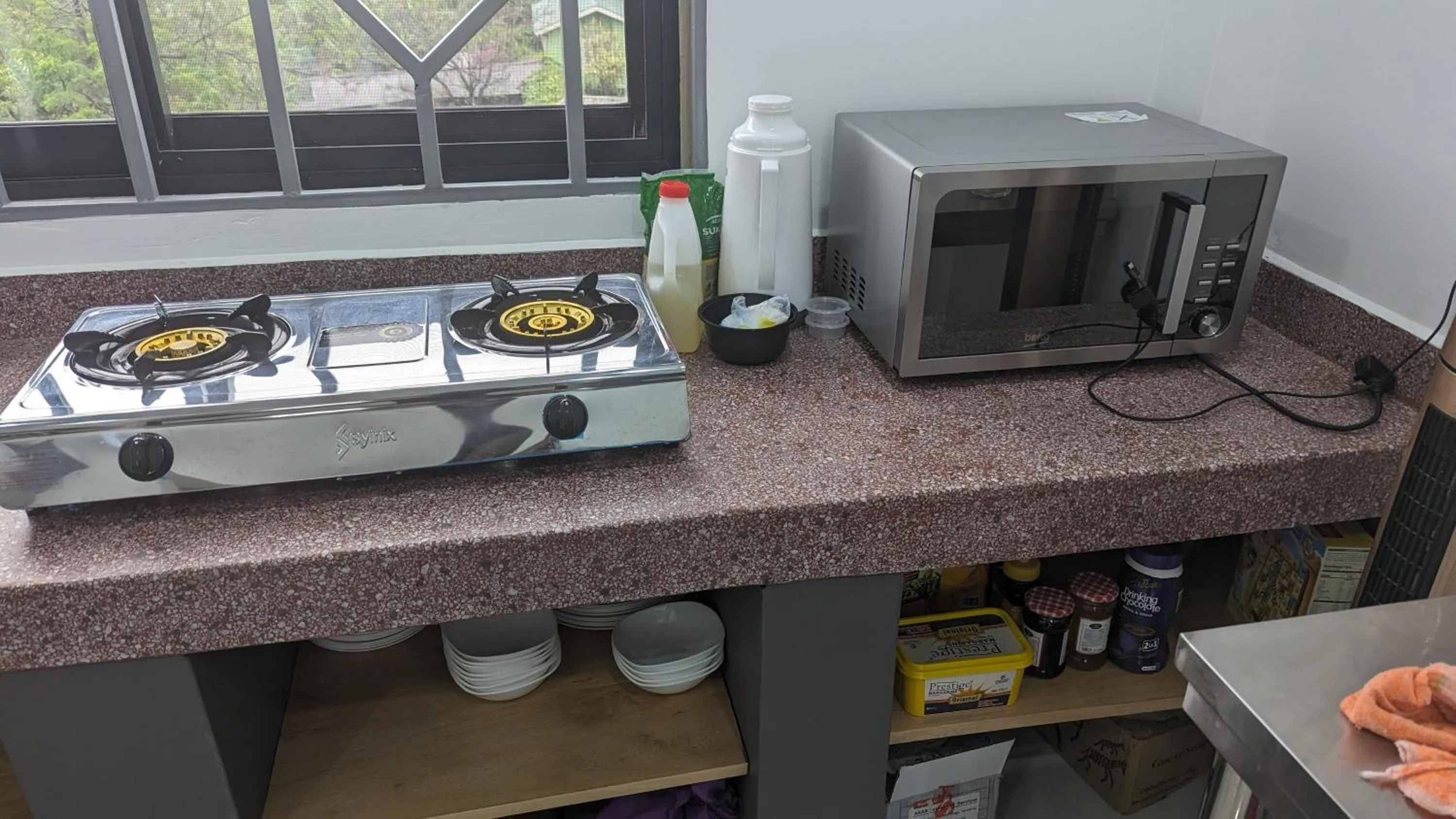 Food and drinks in Mufasa city Hostel and Apartments