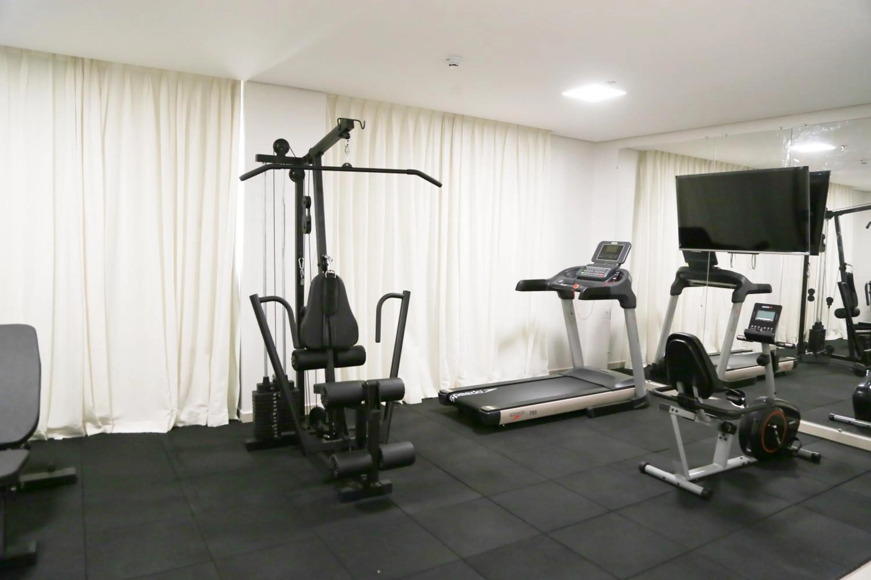 Fitness centre/facilities in Trento Hotel Guaíra by Unna