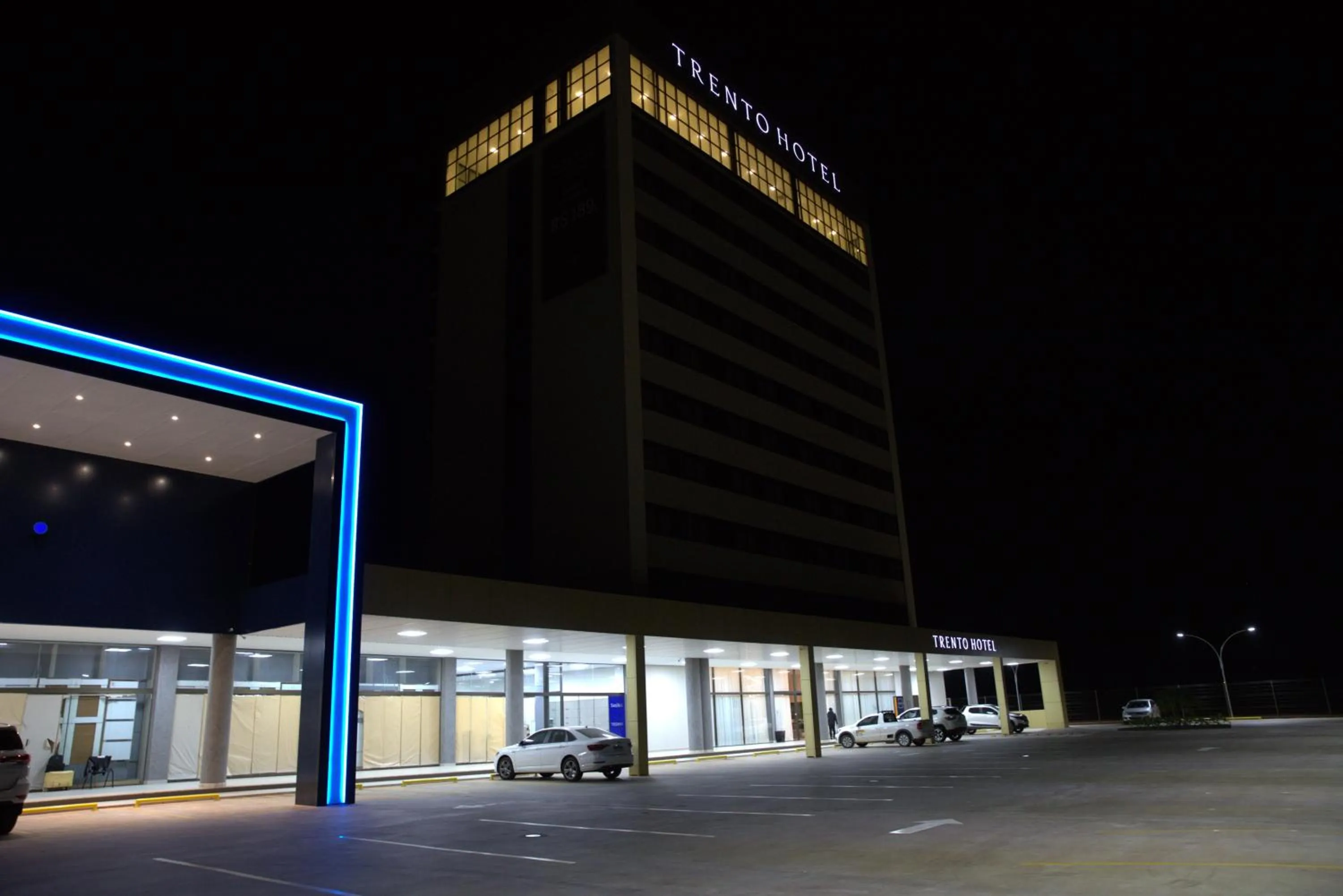 Night in Trento Hotel Guaíra by Unna