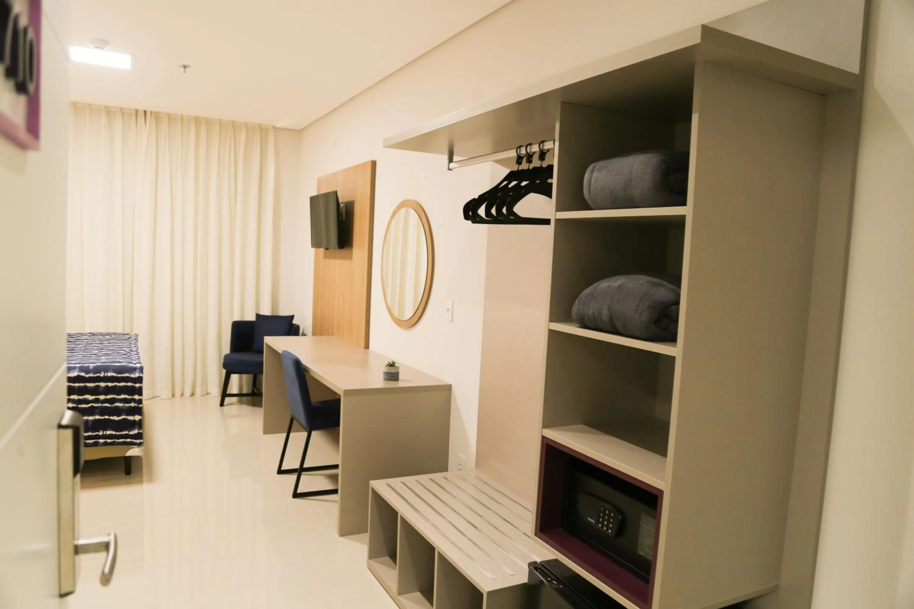 TV and multimedia in Trento Hotel Guaíra by Unna