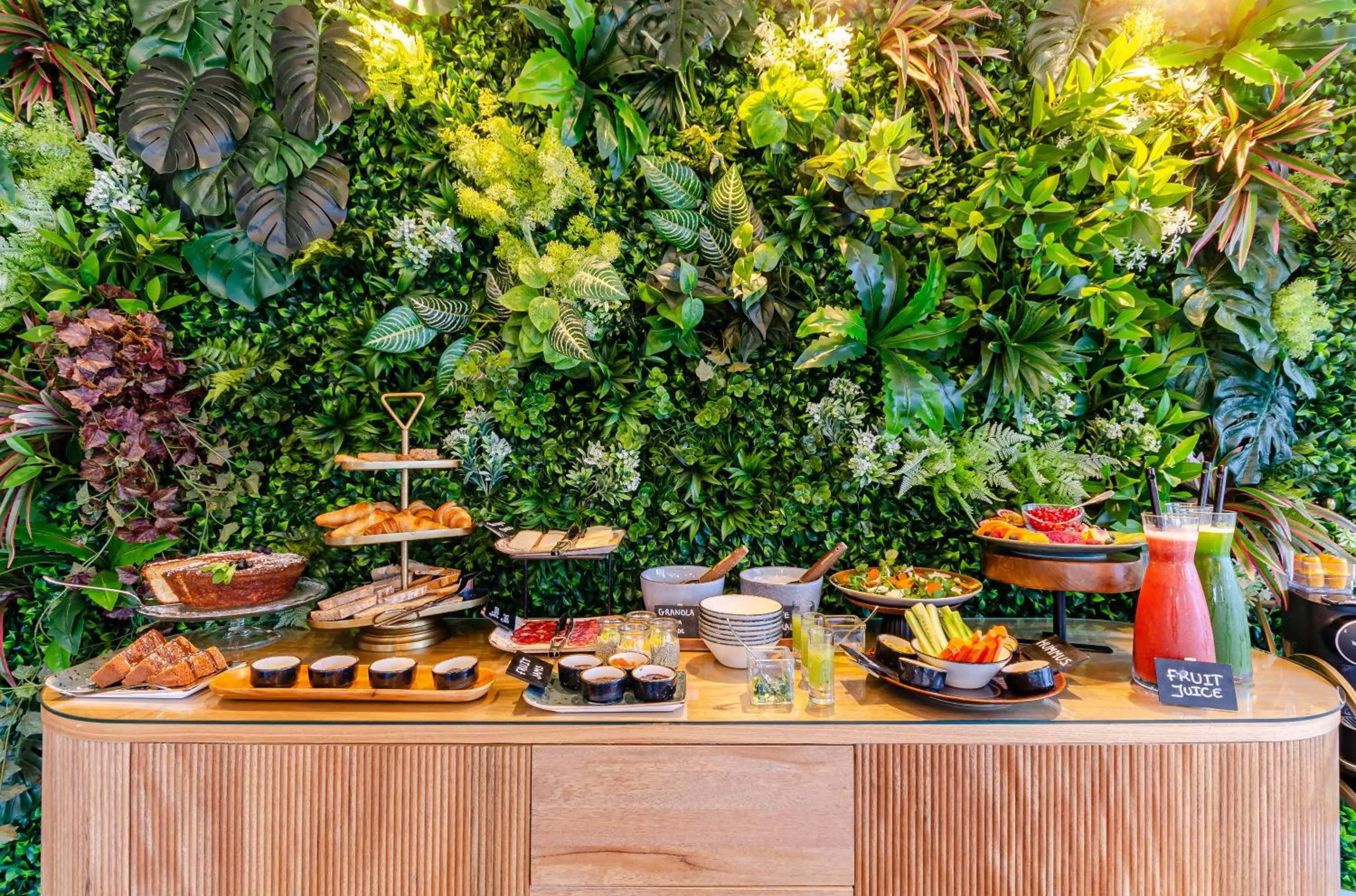 Food and drinks in BCascais Boutique House by APT IIN Cascais Center