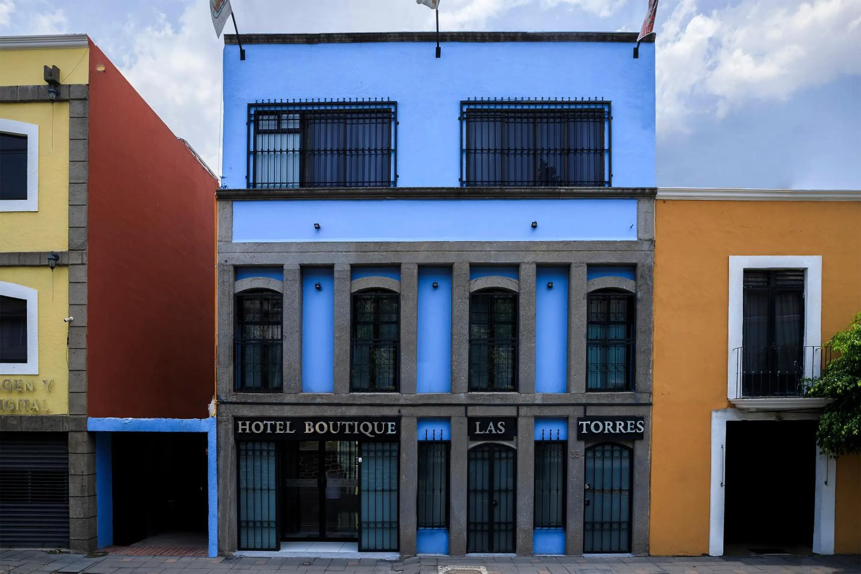 Facade/entrance in Capital O Hotel Boutique Las Torres