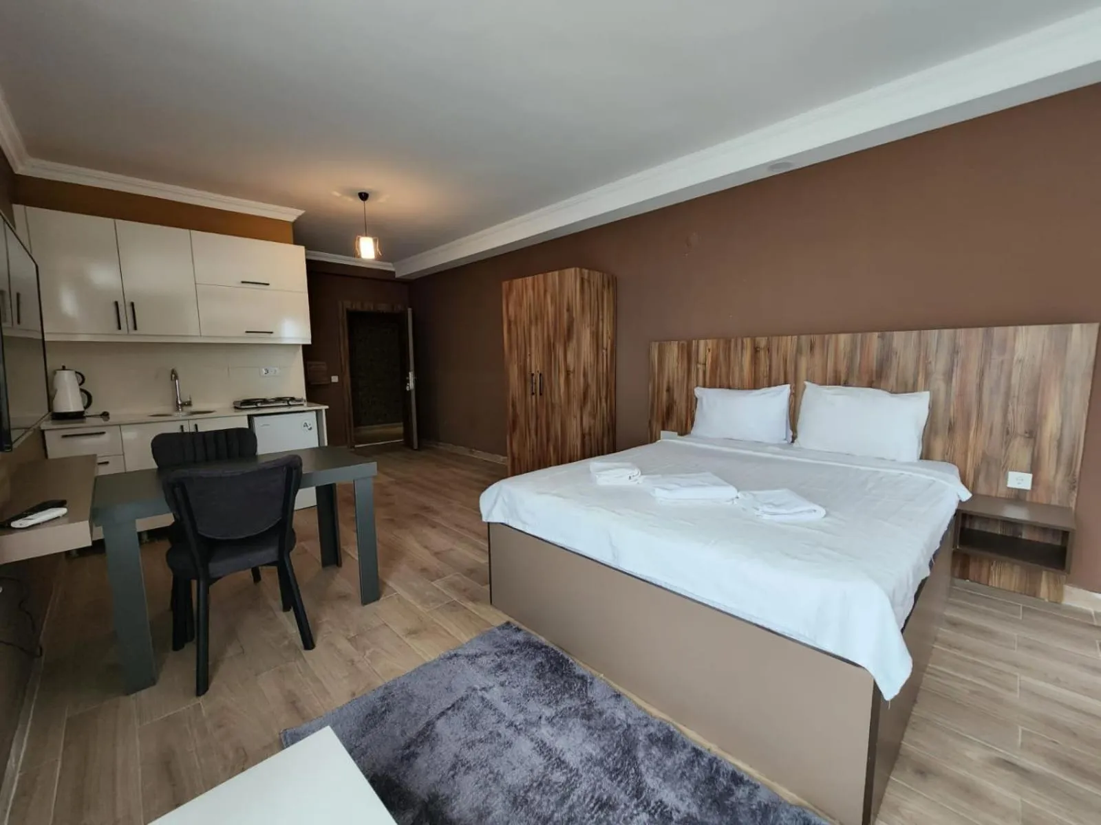 Bed in Yücemek Apart